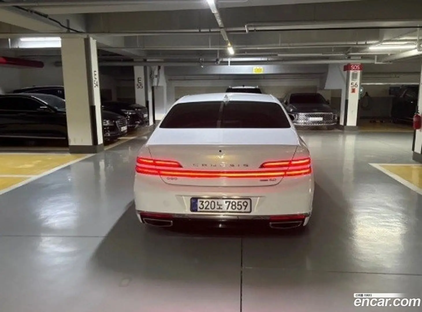 Genesis G90 5.0 AWD