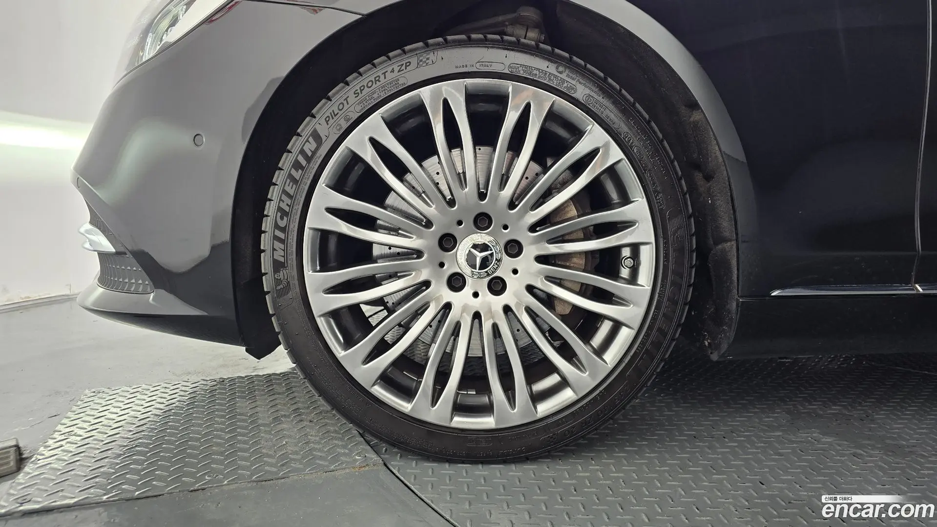 Mercedes-Benz S-Class S560L 4MATIC