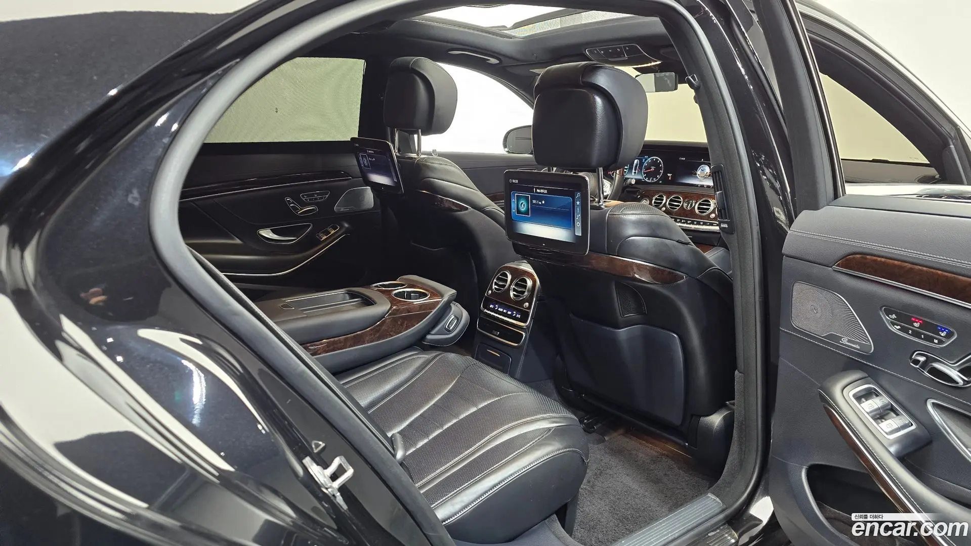 Mercedes-Benz S-Class S560L 4MATIC