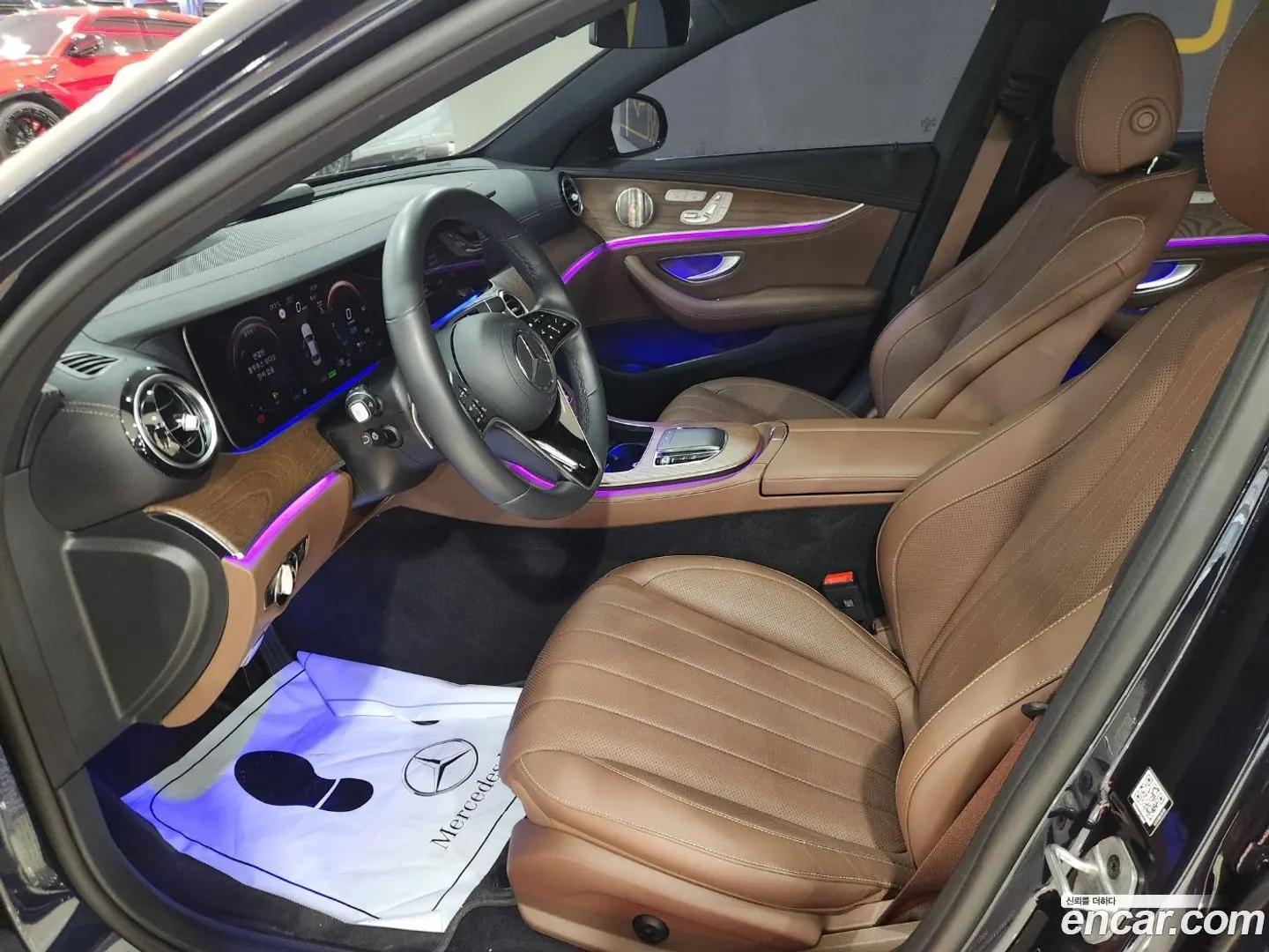 Mercedes-Benz E-Class E300e 4MATIC Exclusive