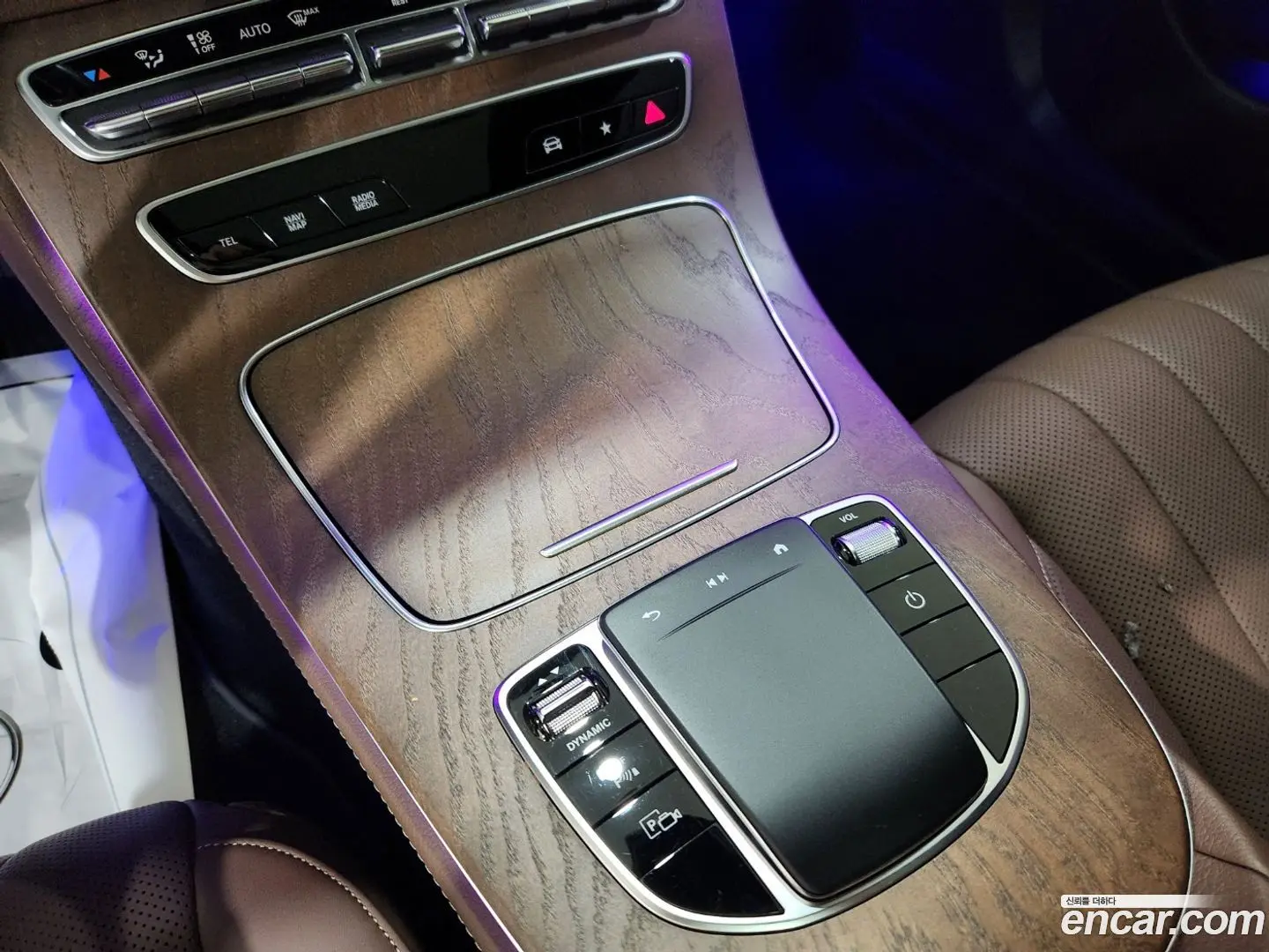 Mercedes-Benz E-Class E300e 4MATIC Exclusive