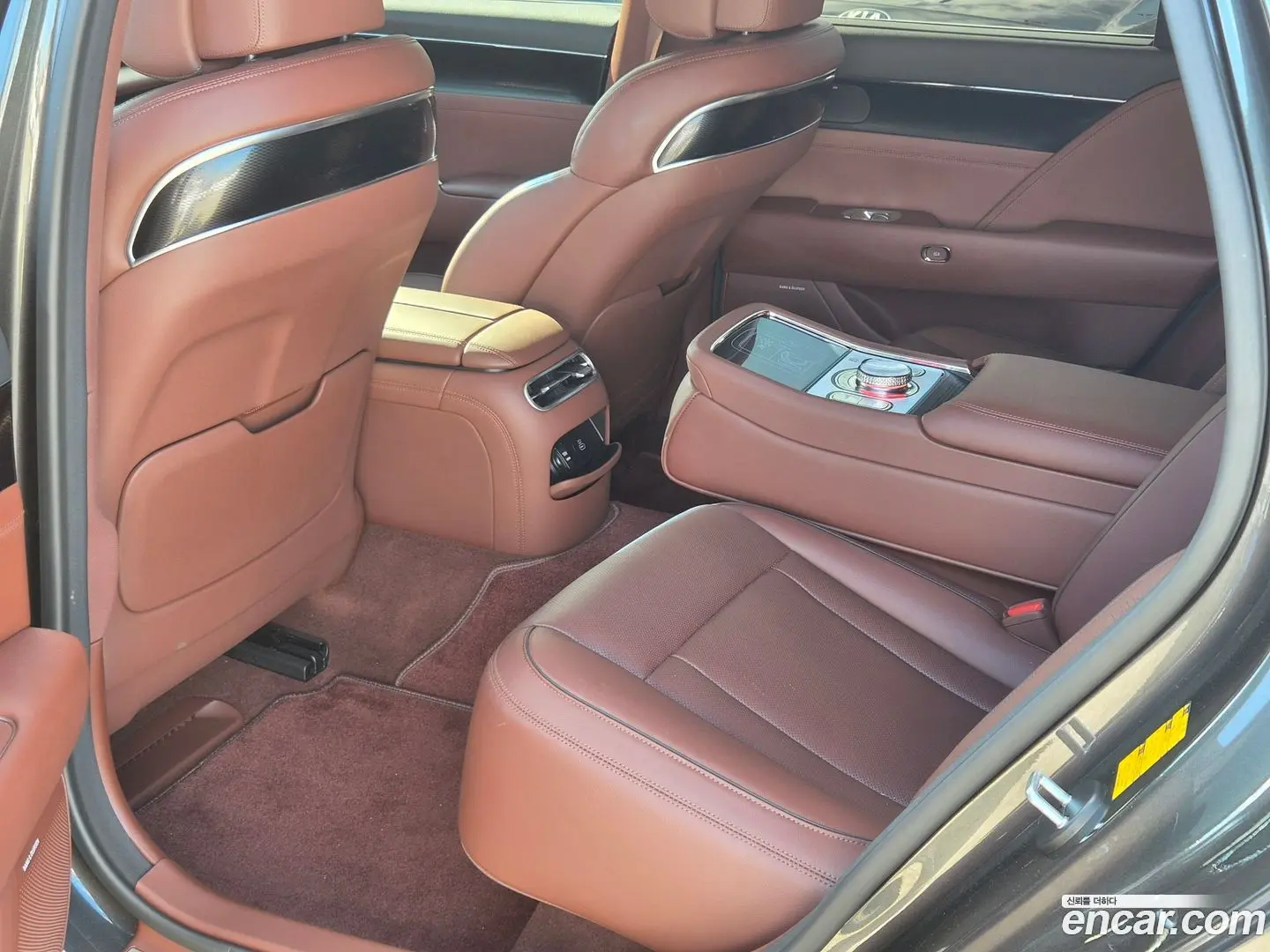 Genesis G90 Gasoline 3.5 Turbo AWD 2021