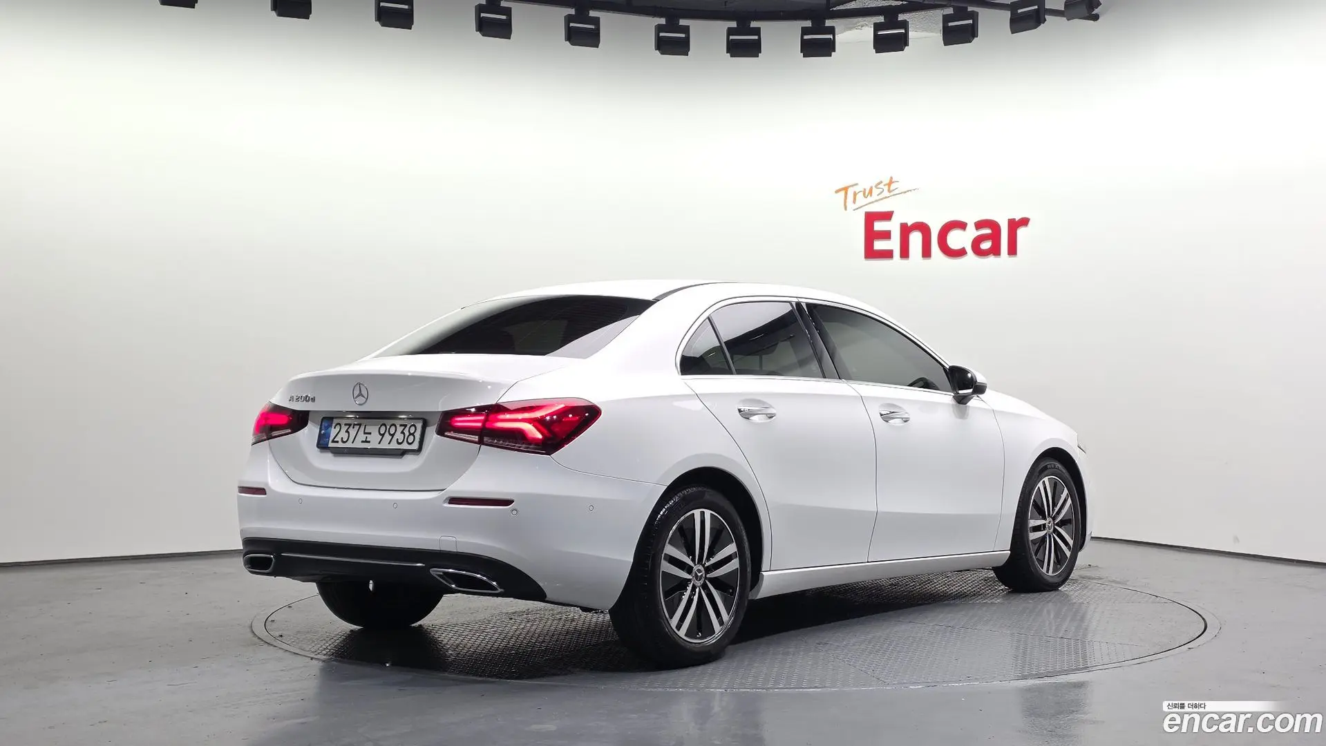 Mercedes-Benz A-Class A200d Sedan 2021