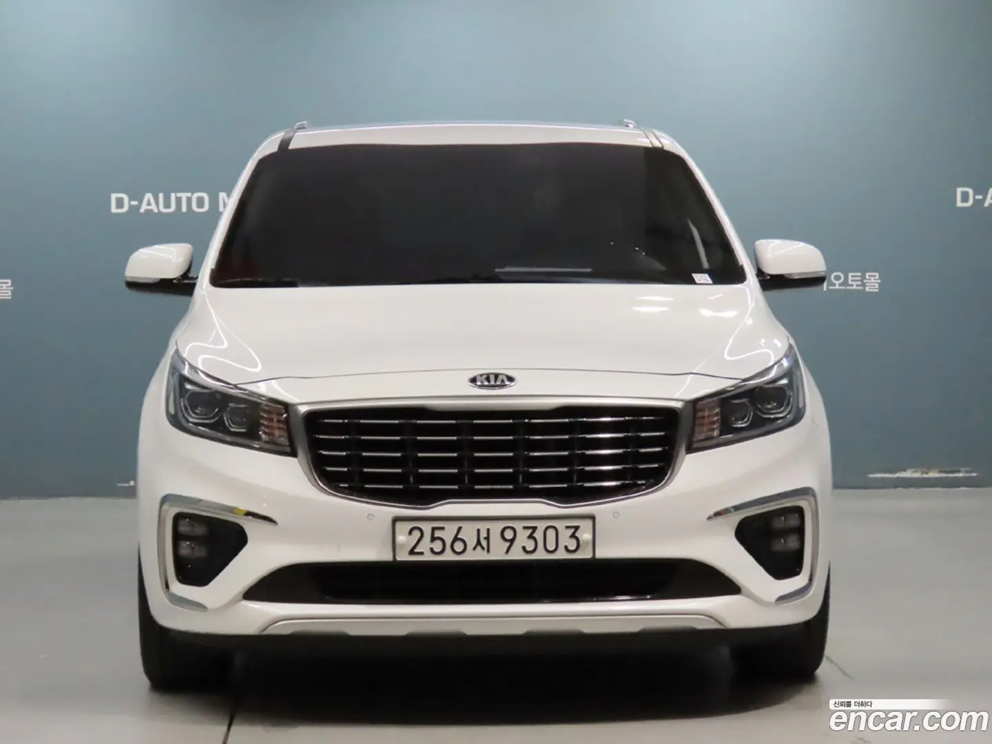 Kia Canival 9-Seater Prstige 2018