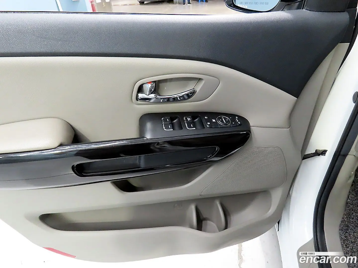 Kia Canival 9-Seater Prstige 2018