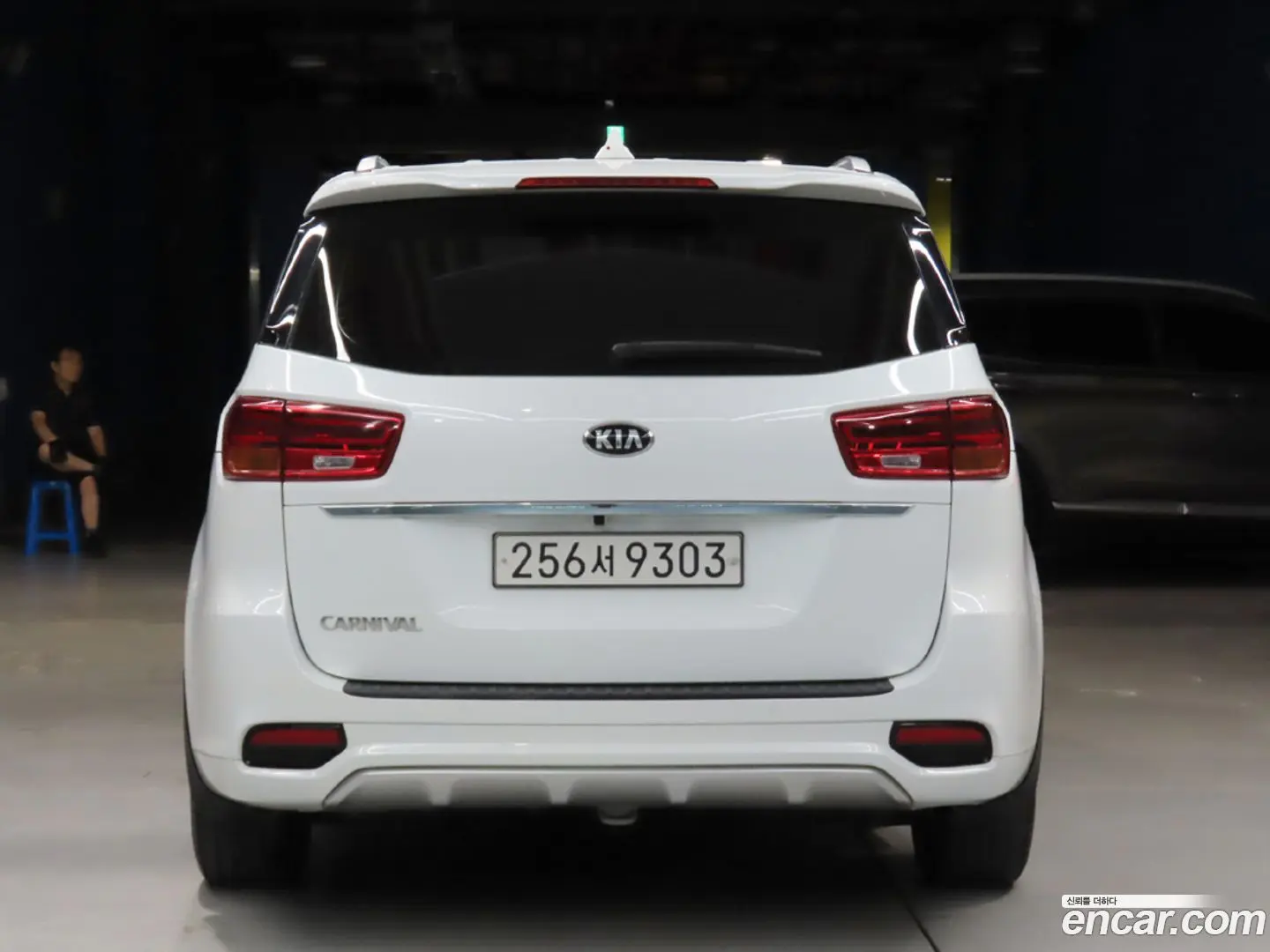 Kia Canival 9-Seater Prstige 2018