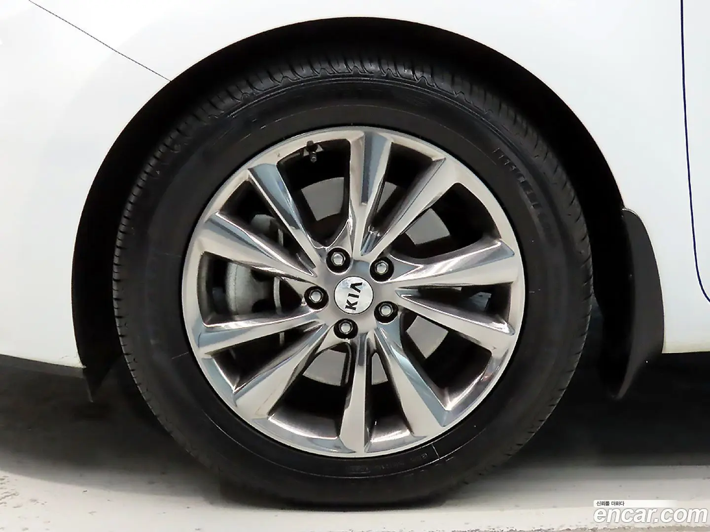 Kia Canival 9-Seater Prstige 2018