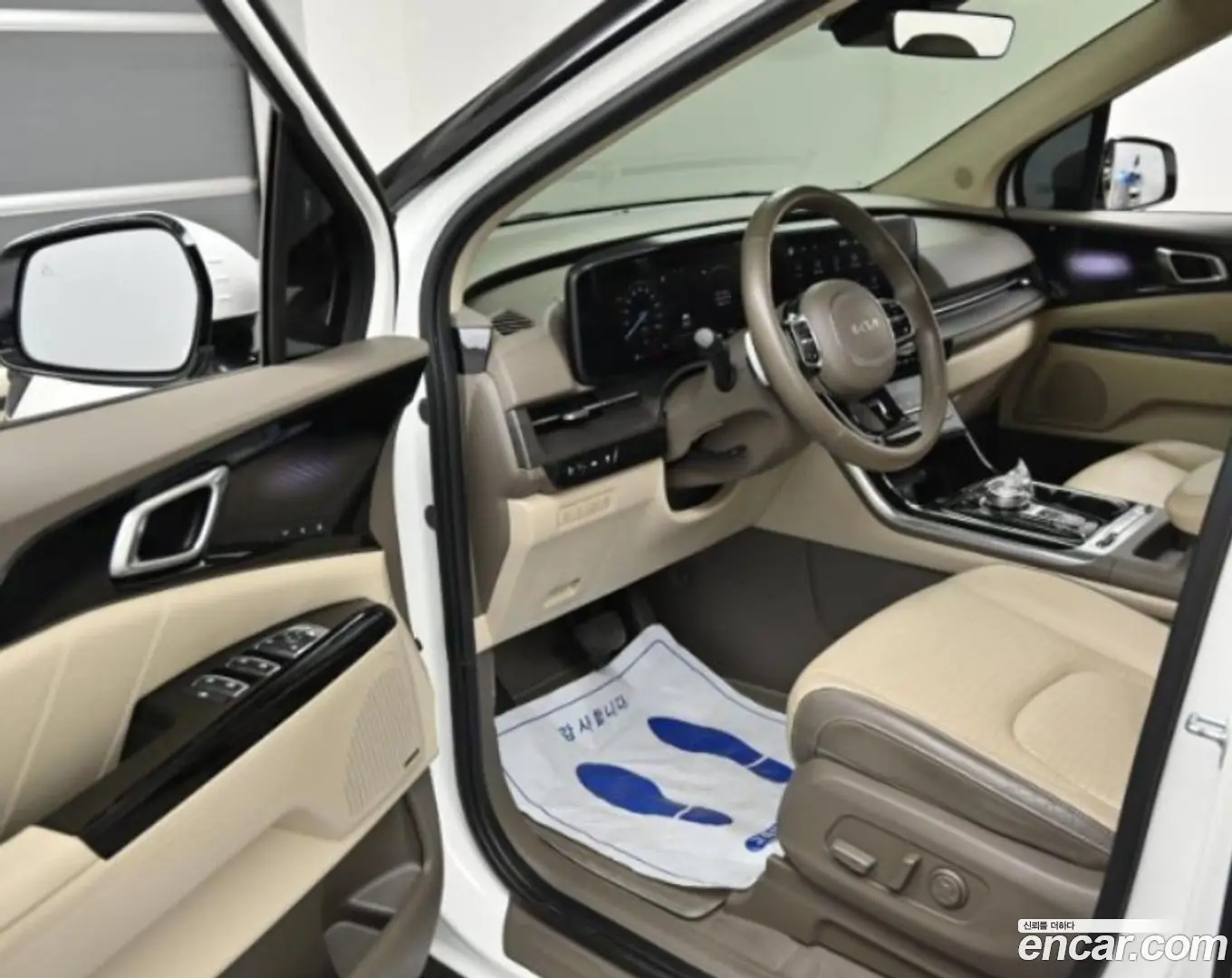 Kia Canival Gasoline 9-Seater Signature 2020