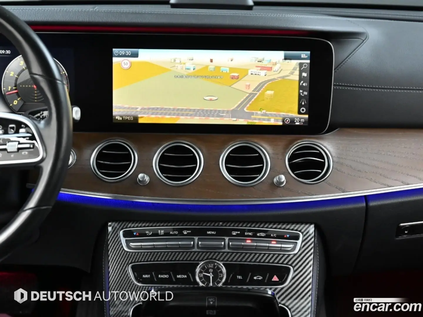 Mercedes-Benz E-Class E300 4MATIC Exclusive 2016