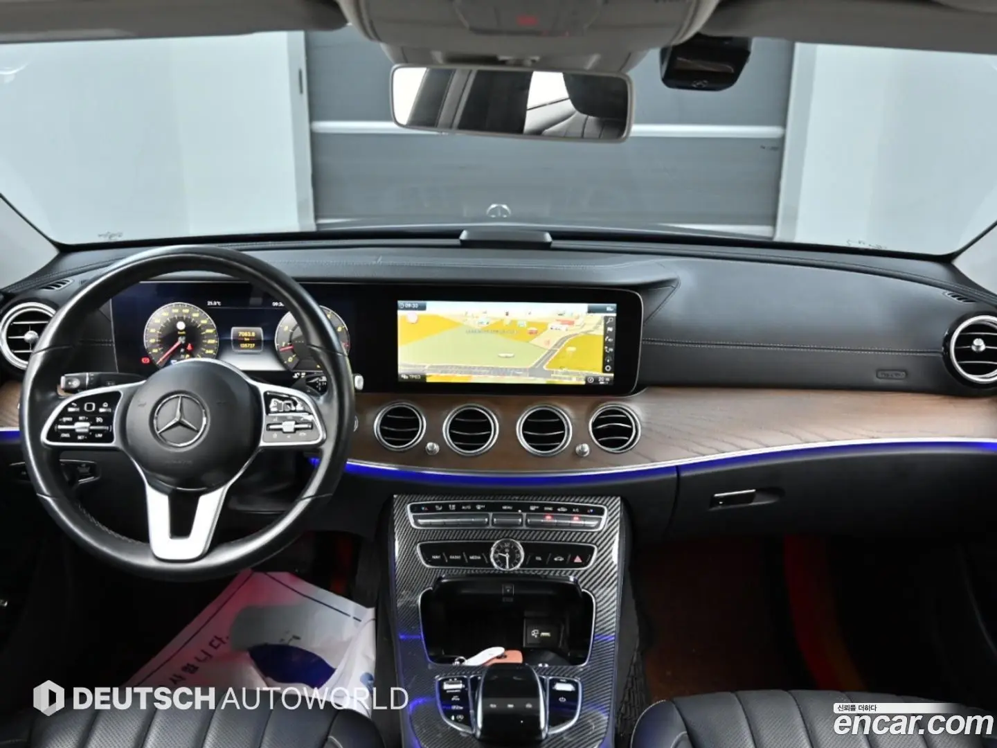 Mercedes-Benz E-Class E300 4MATIC Exclusive 2016