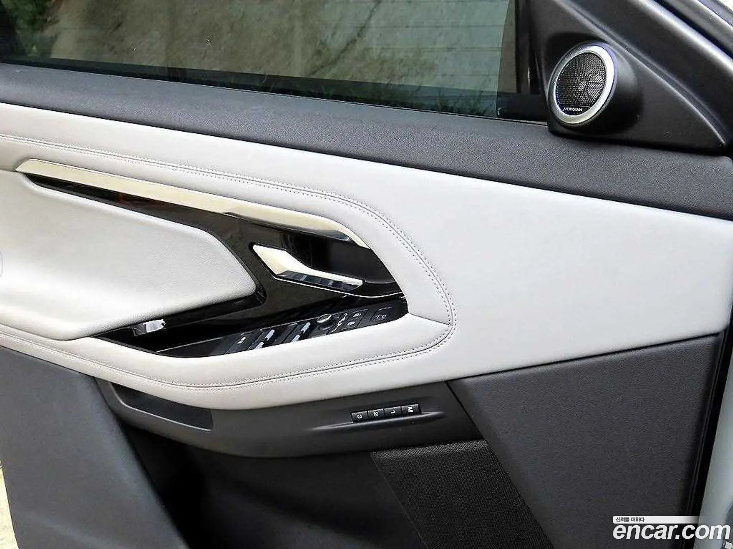 Land Rover Range Rover Evoque P250 SE