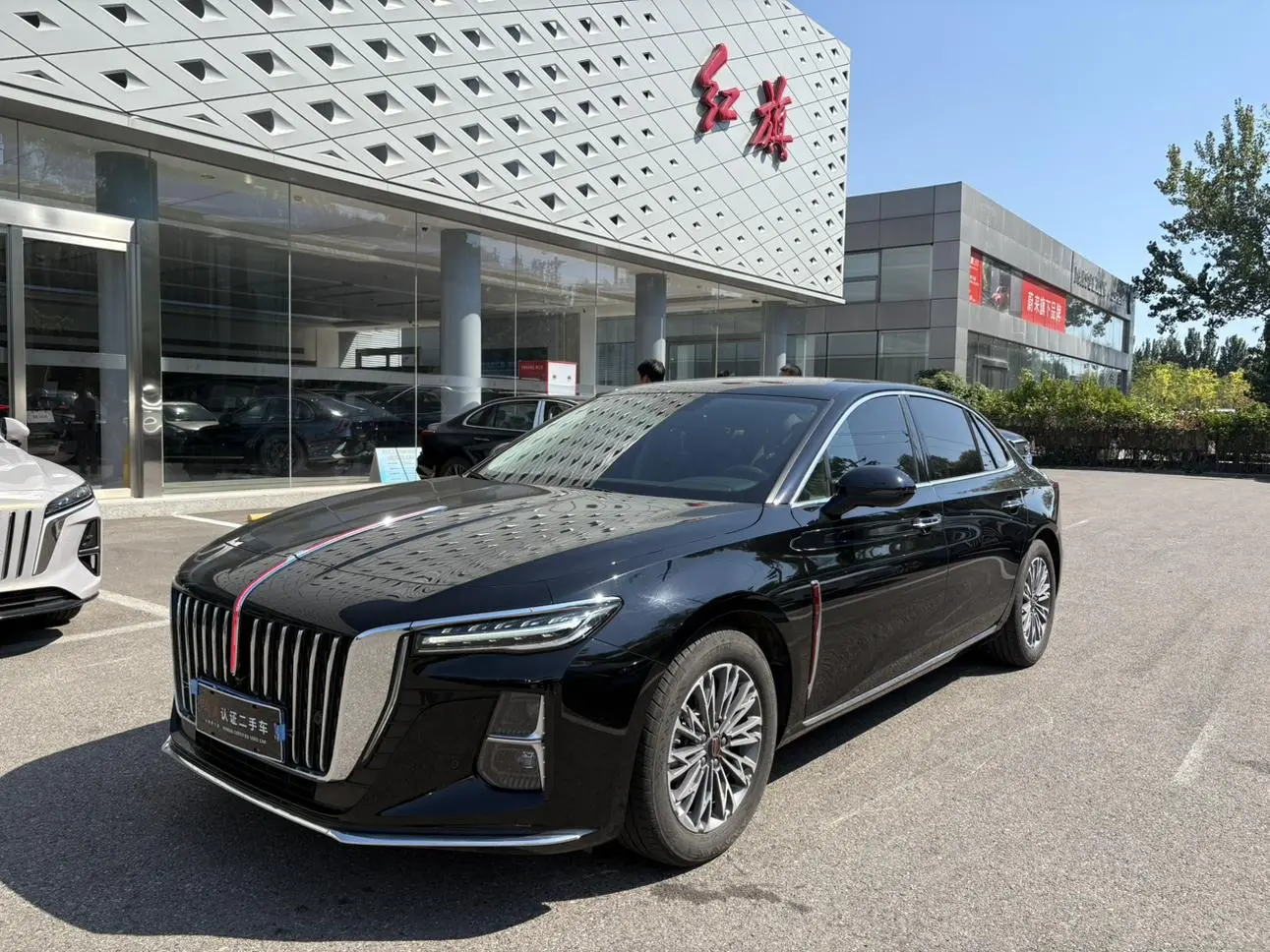 Hongqi H5 2024 1.5T DCT Smart Connected
