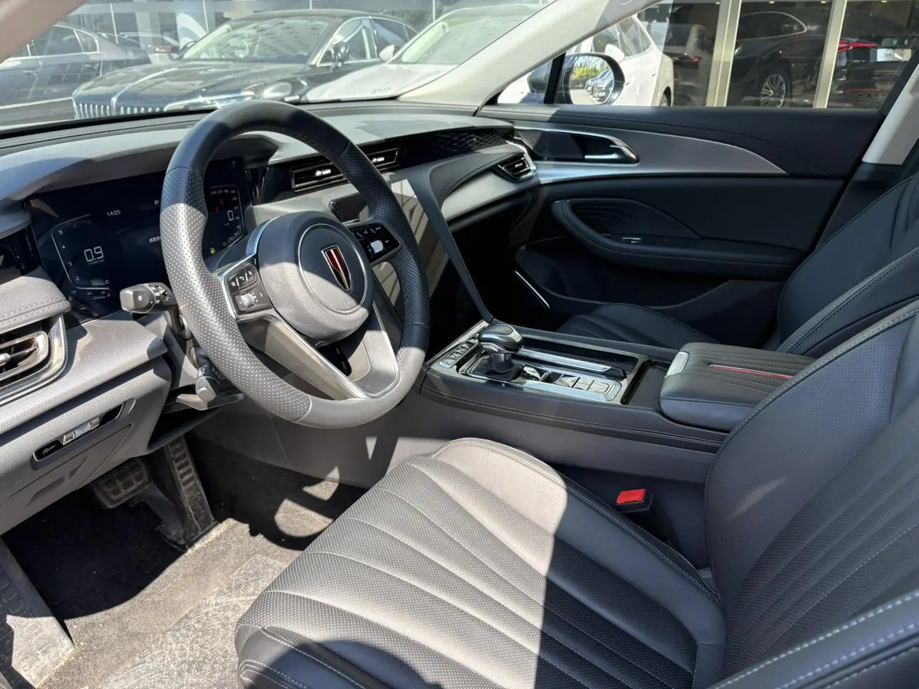 Hongqi H5 2024 1.5T DCT Smart Connected