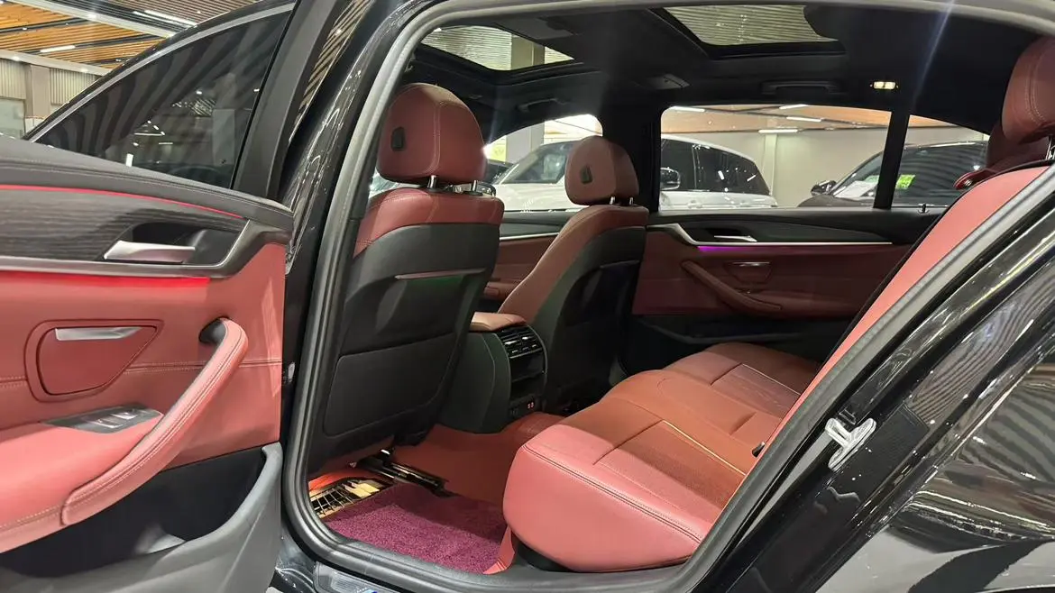 BMW 5 Series 2021 530Li Leading M Sport Package