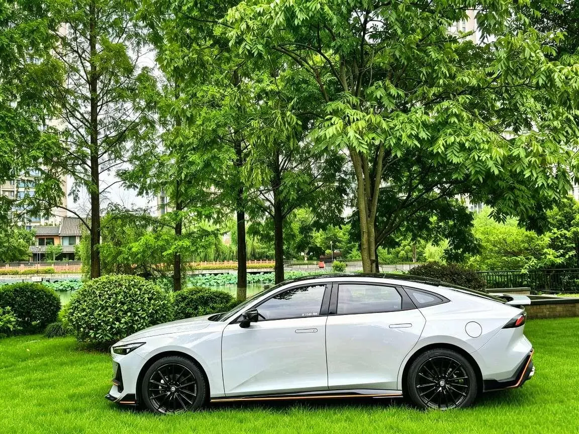 Changan UNI-V 2023 1.5T Sport