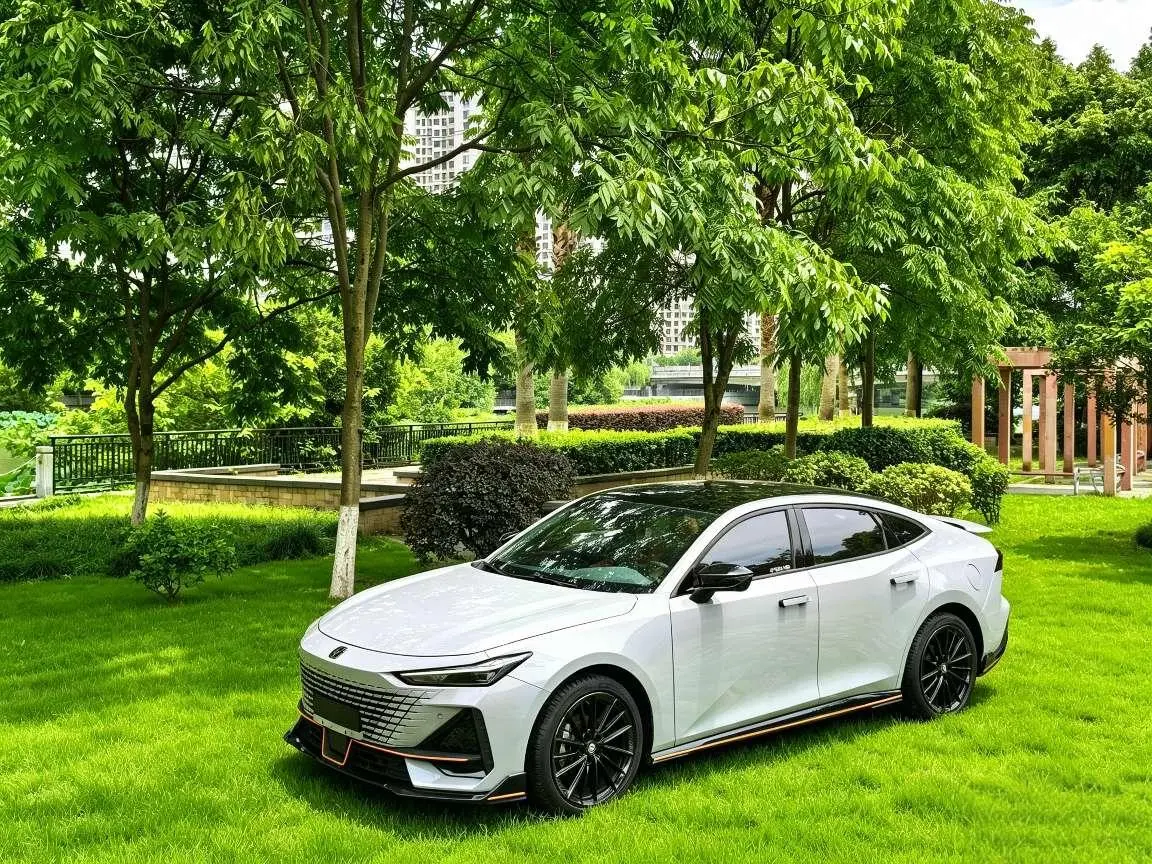 Changan UNI-V 2023 1.5T Sport