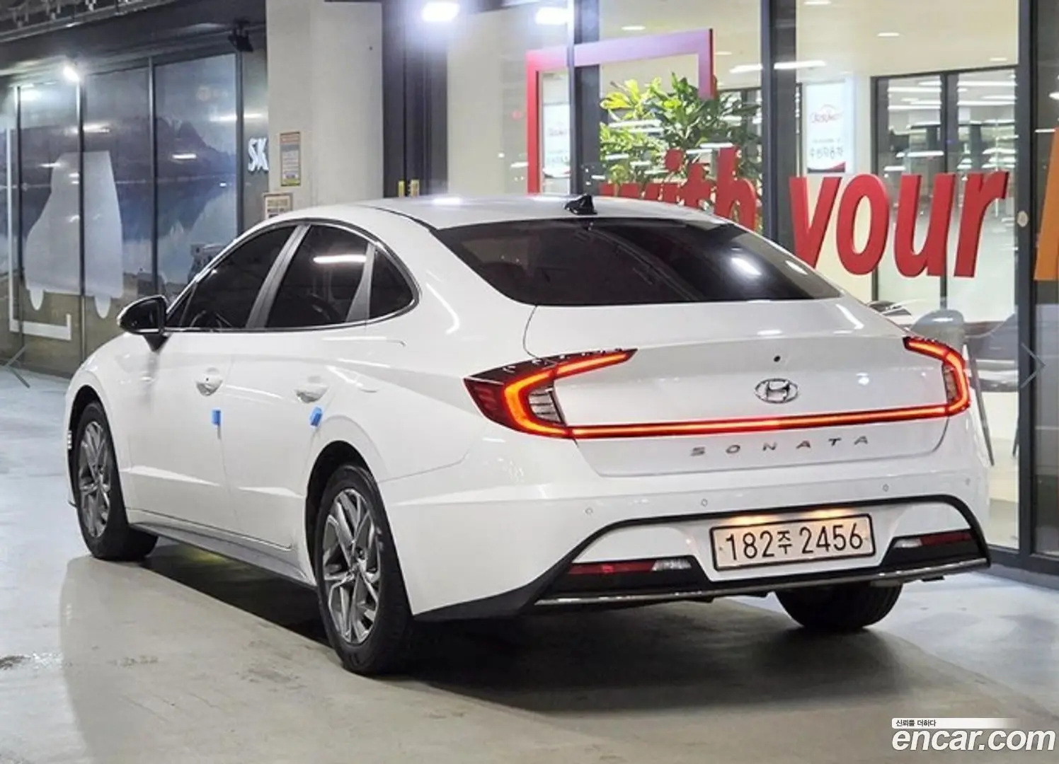 Hyundai Sonata 2.0 LPG(rental car)