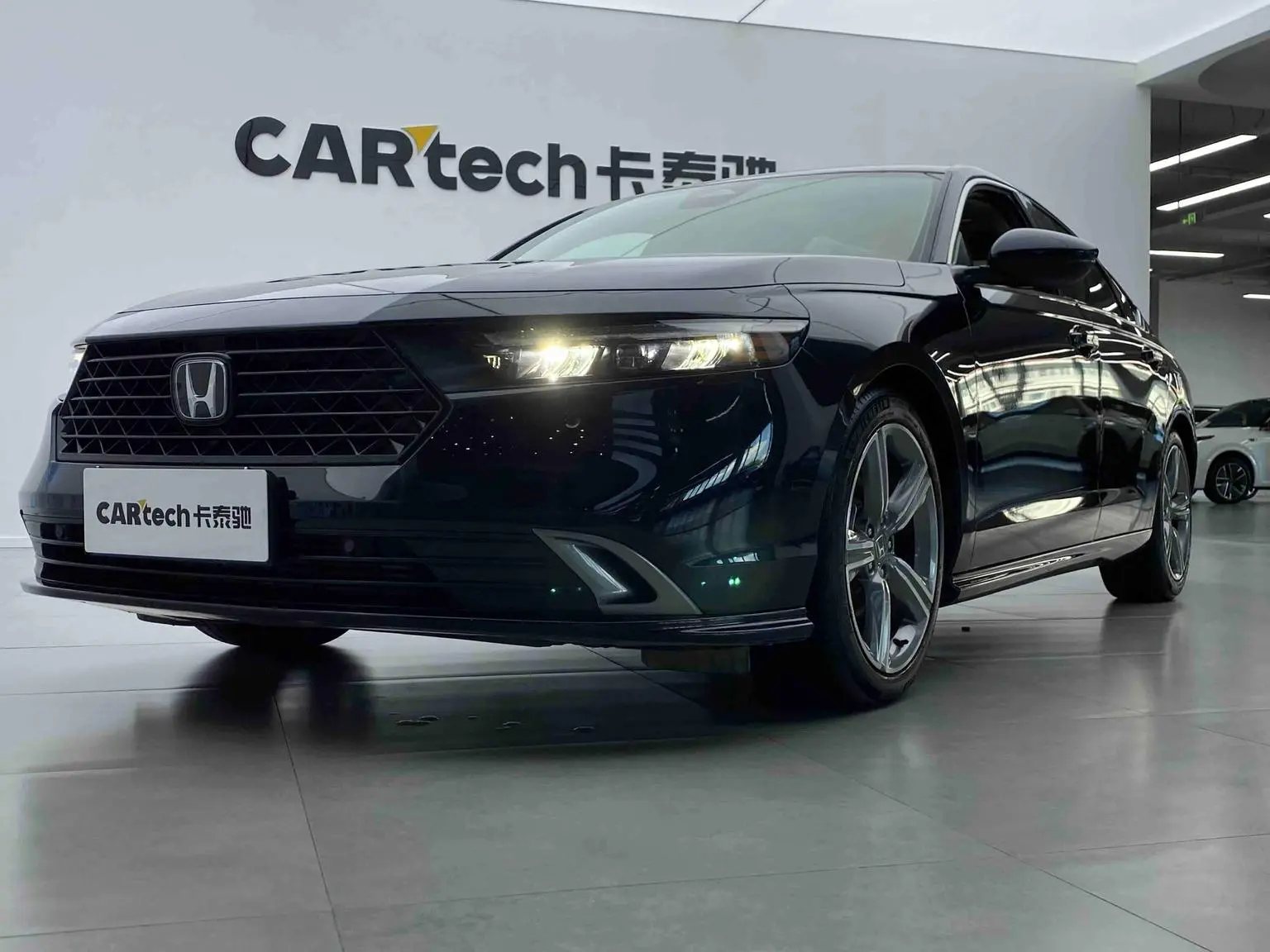 Honda Accord 2023 Sharp T Dynamic 260TURBO Excellence