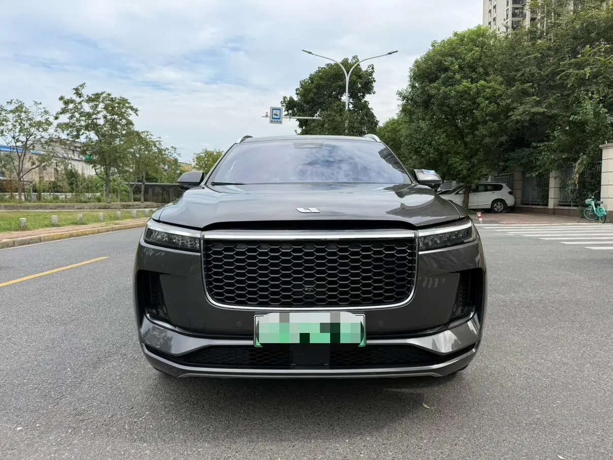 Li Auto ONE 2021 EREV 6 seat