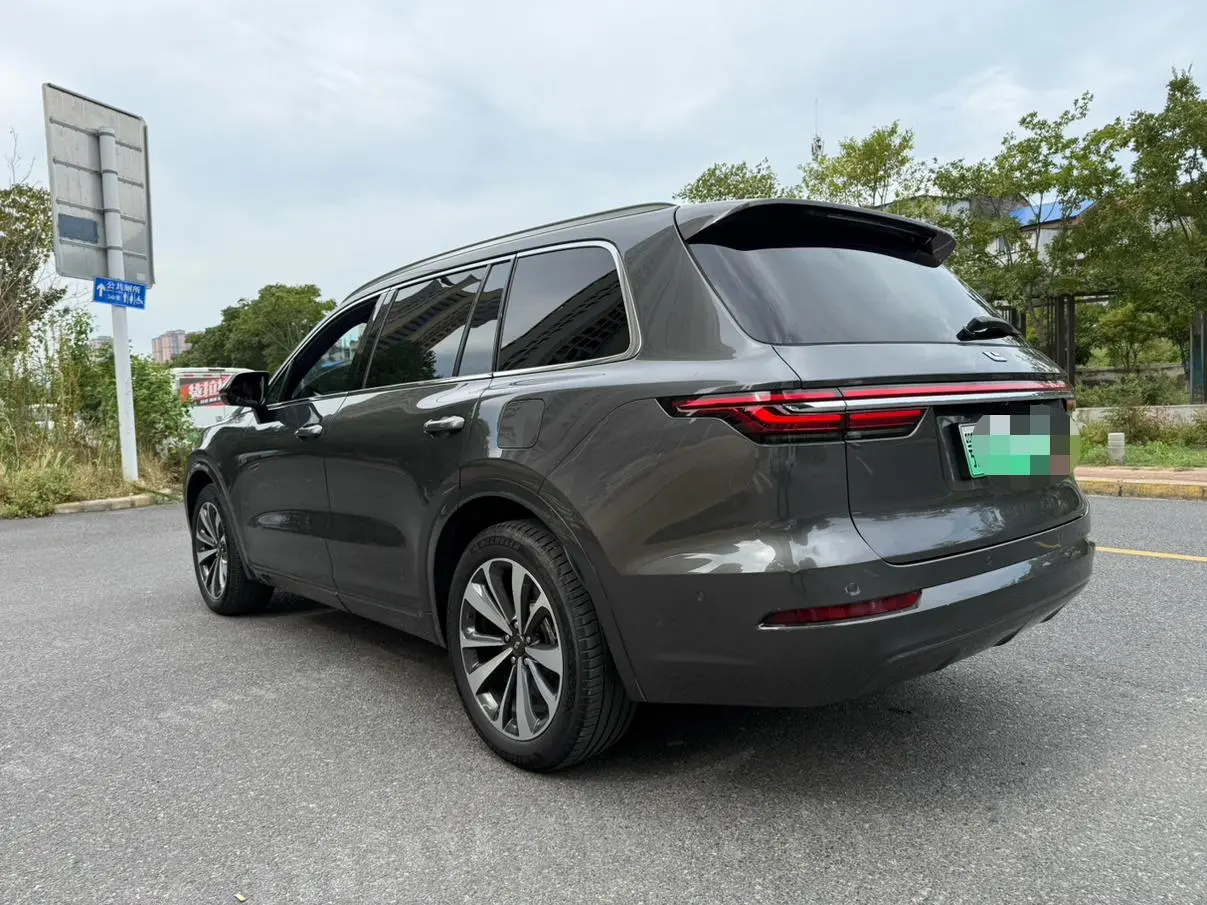 Li Auto ONE 2021 EREV 6 seat