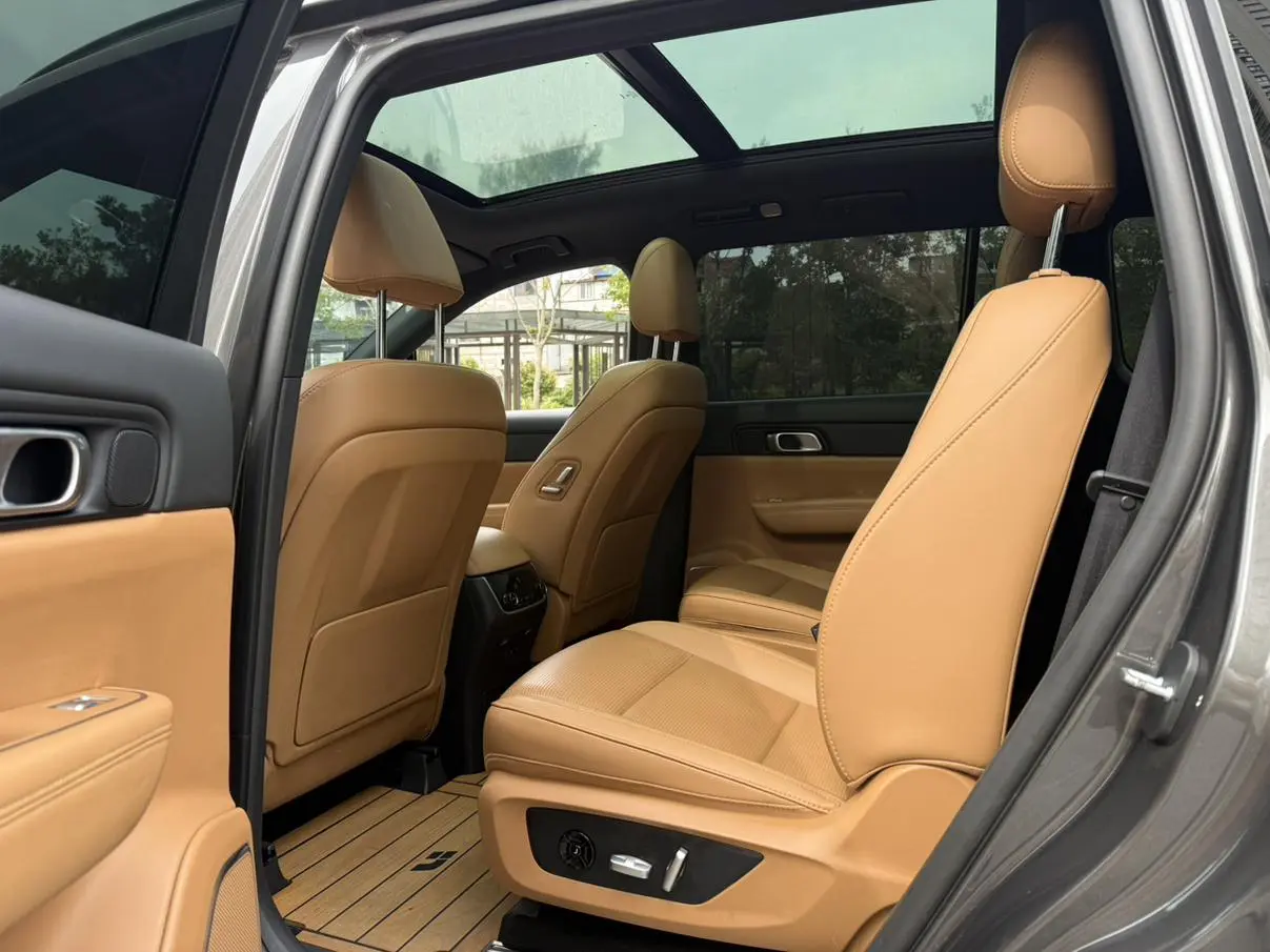 Li Auto ONE 2021 EREV 6 seat