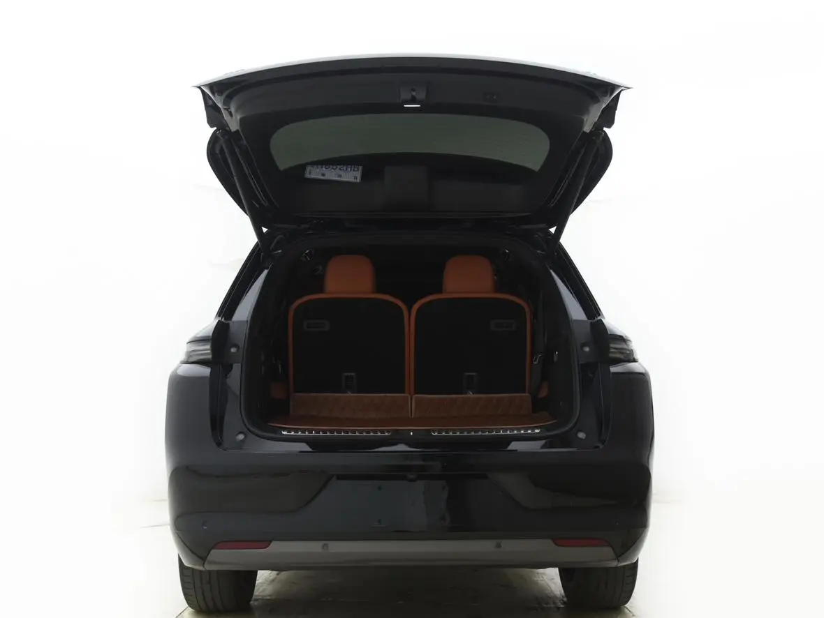 Li Auto L8 2023 Pro