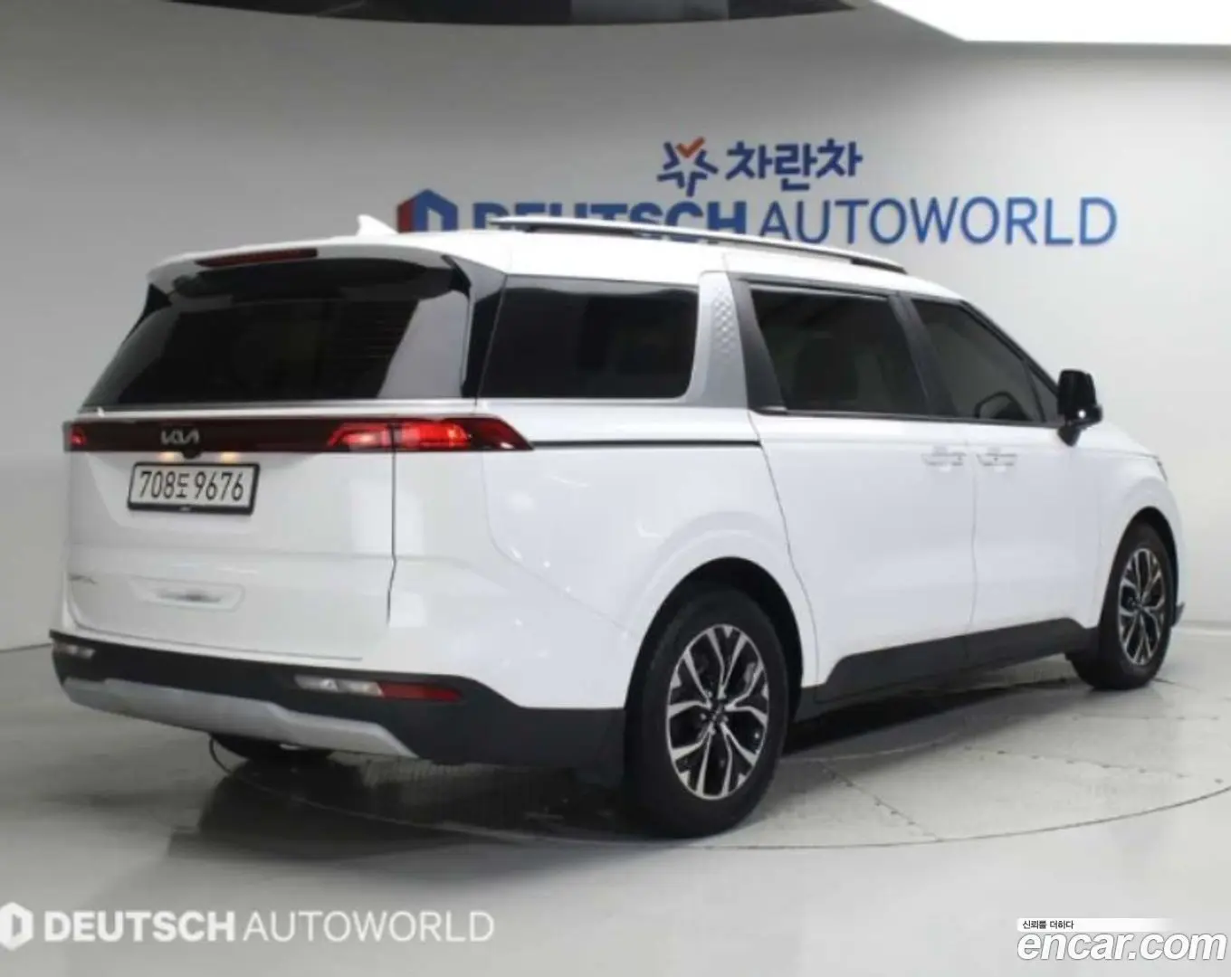 Kia Canival Gasoline 11-Seater Prestige 2020