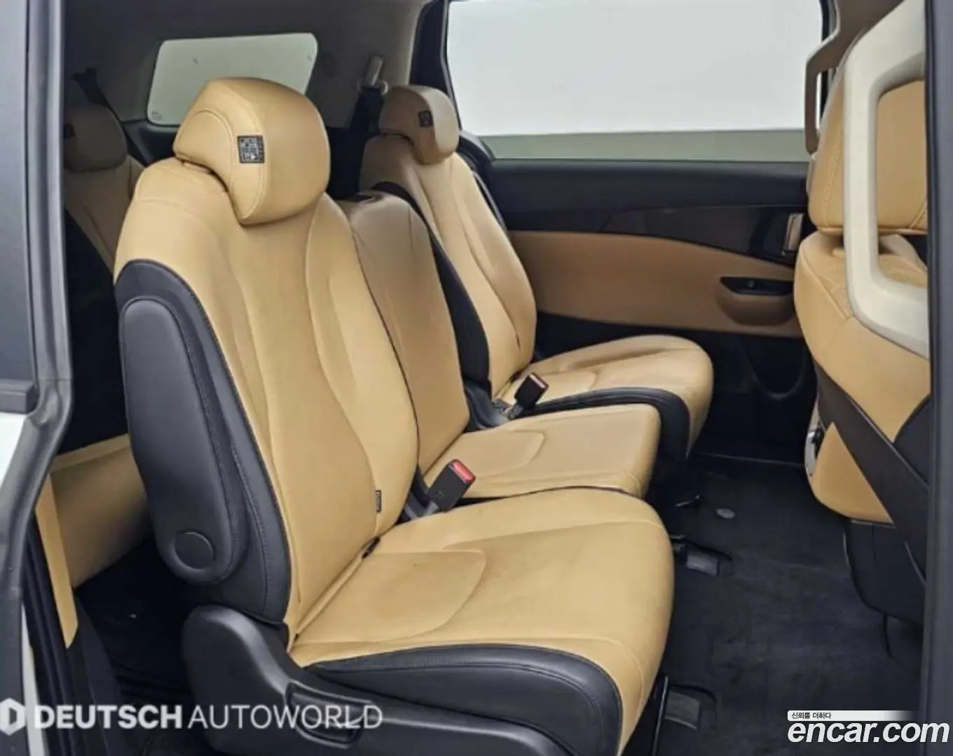 Kia Canival Gasoline 11-Seater Prestige 2020