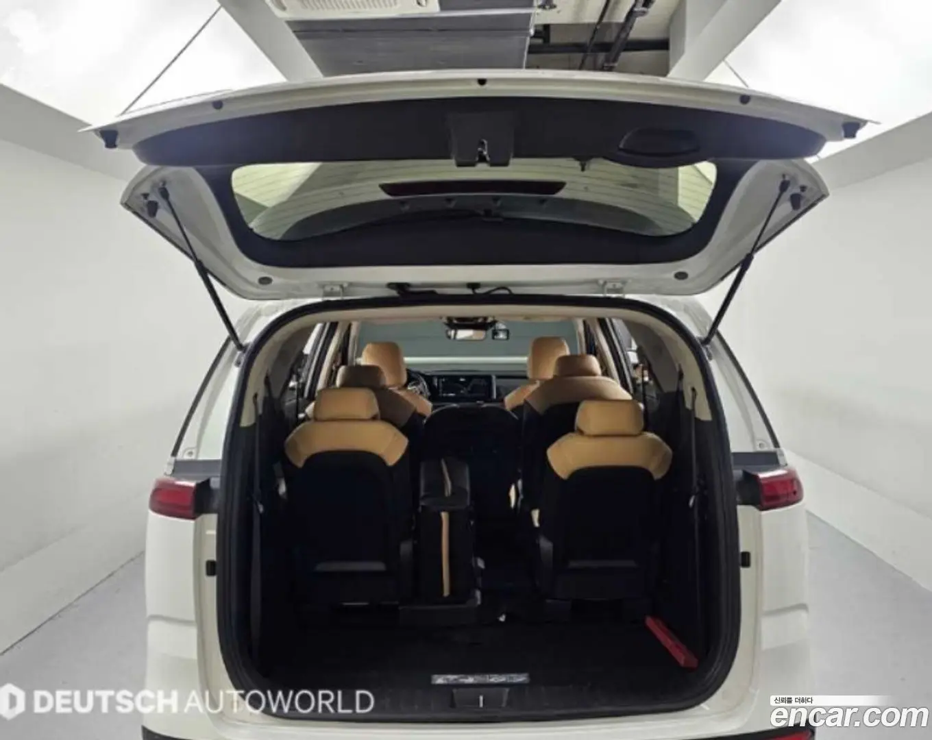Kia Canival Gasoline 11-Seater Prestige 2020