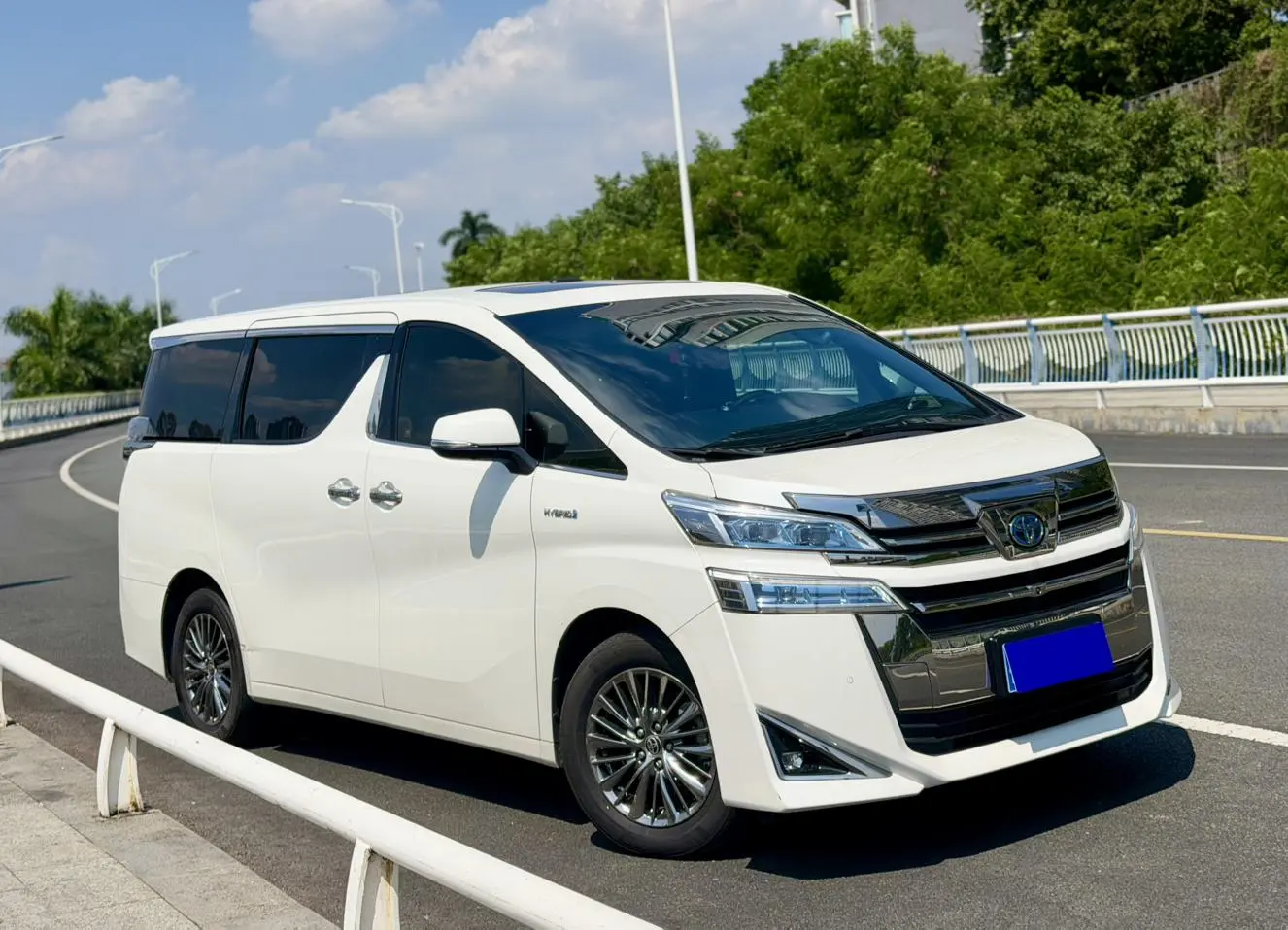 Toyota Vellfire 2019 Hybrid 2.5L HV Premium