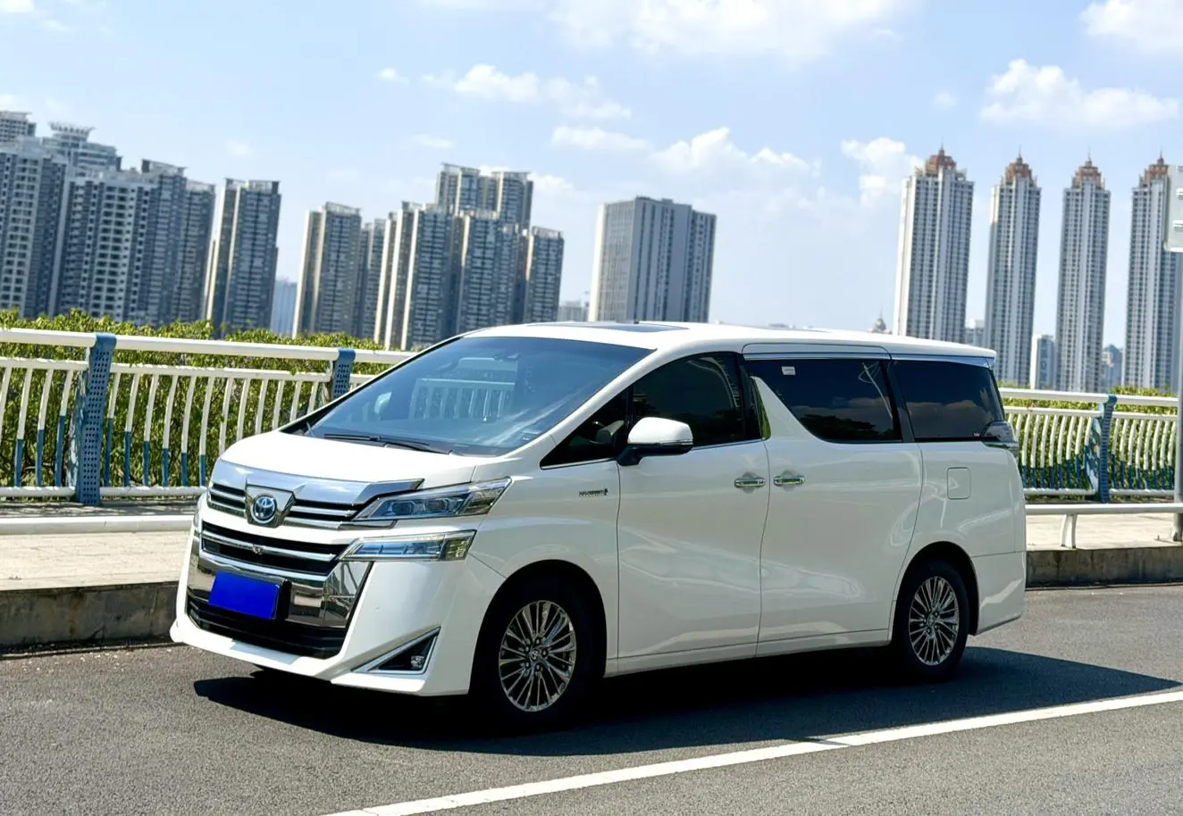 Toyota Vellfire 2019 Hybrid 2.5L HV Premium