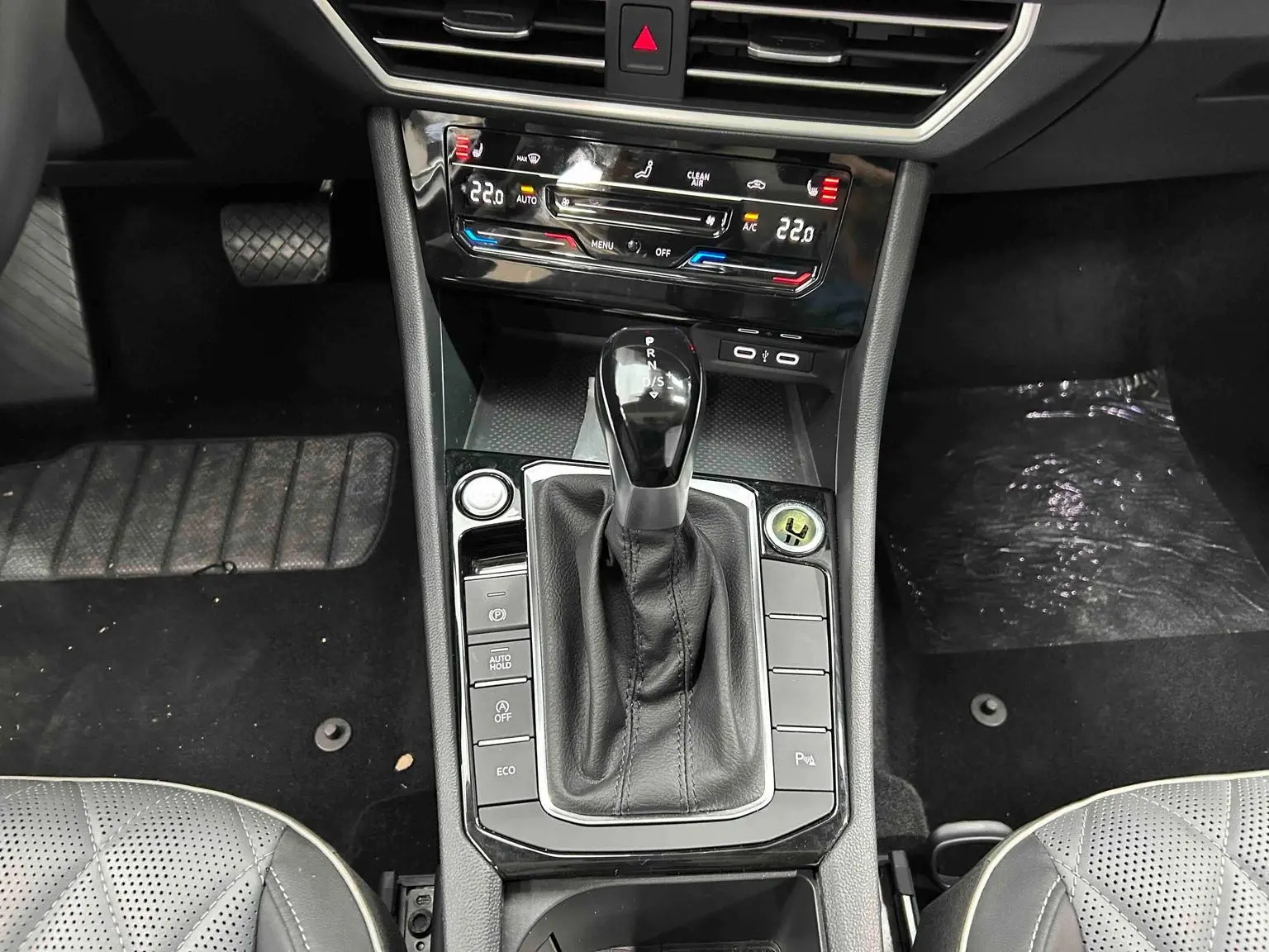 Volkswagen Sagitar 2023 200TSI DSG Beyond
