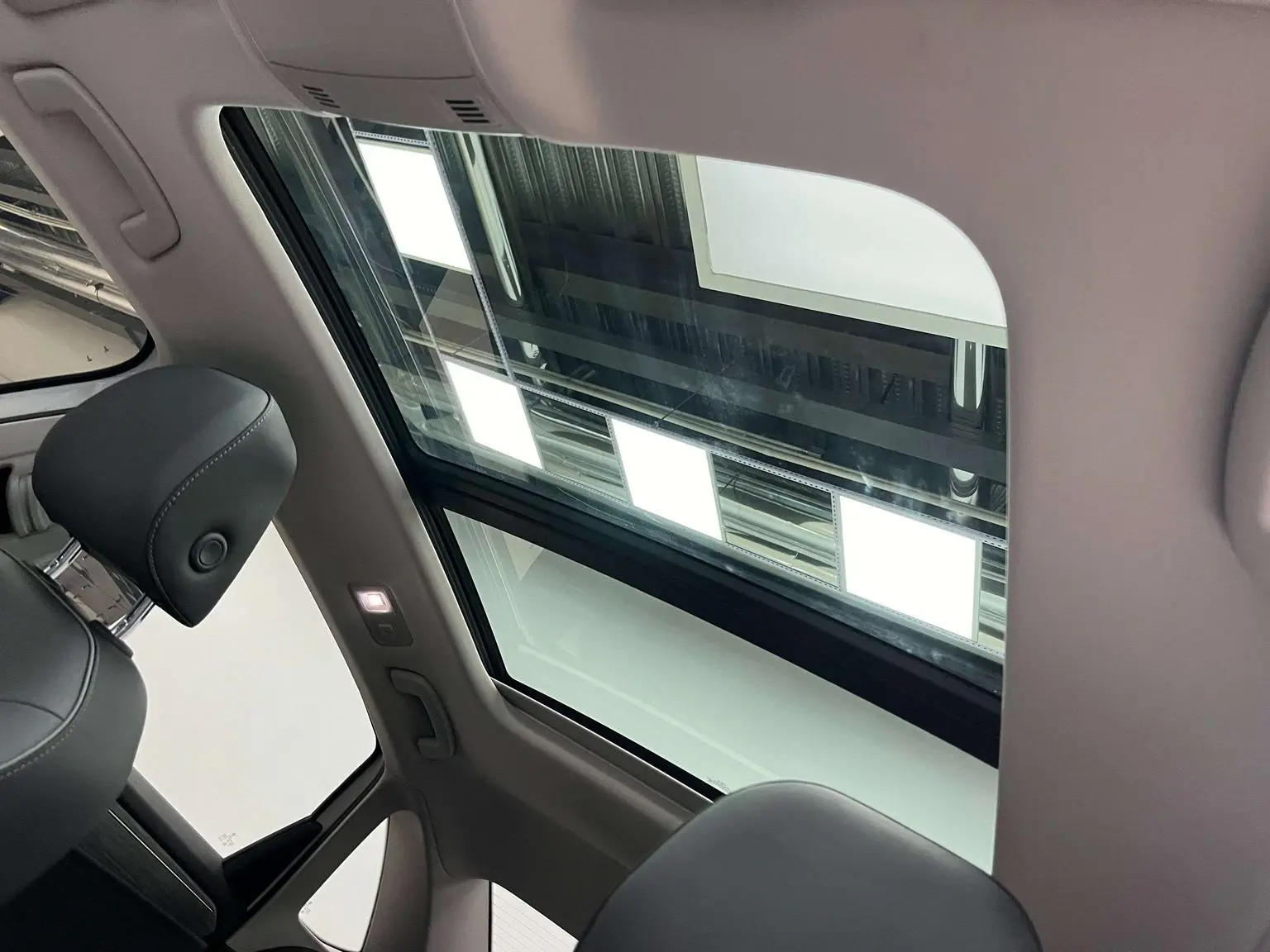 Volkswagen Sagitar 2023 200TSI DSG Beyond