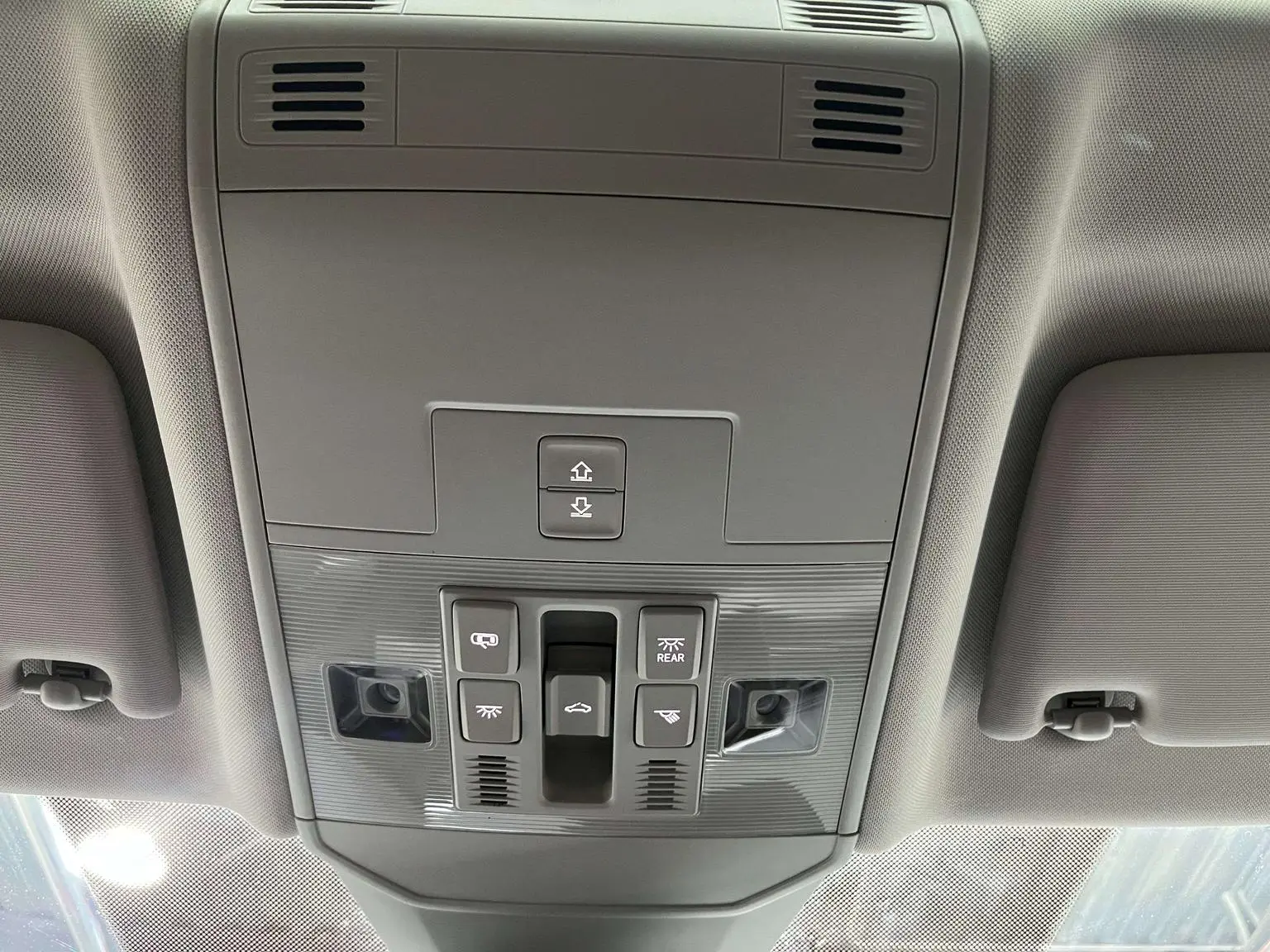 Volkswagen Sagitar 2023 200TSI DSG Beyond
