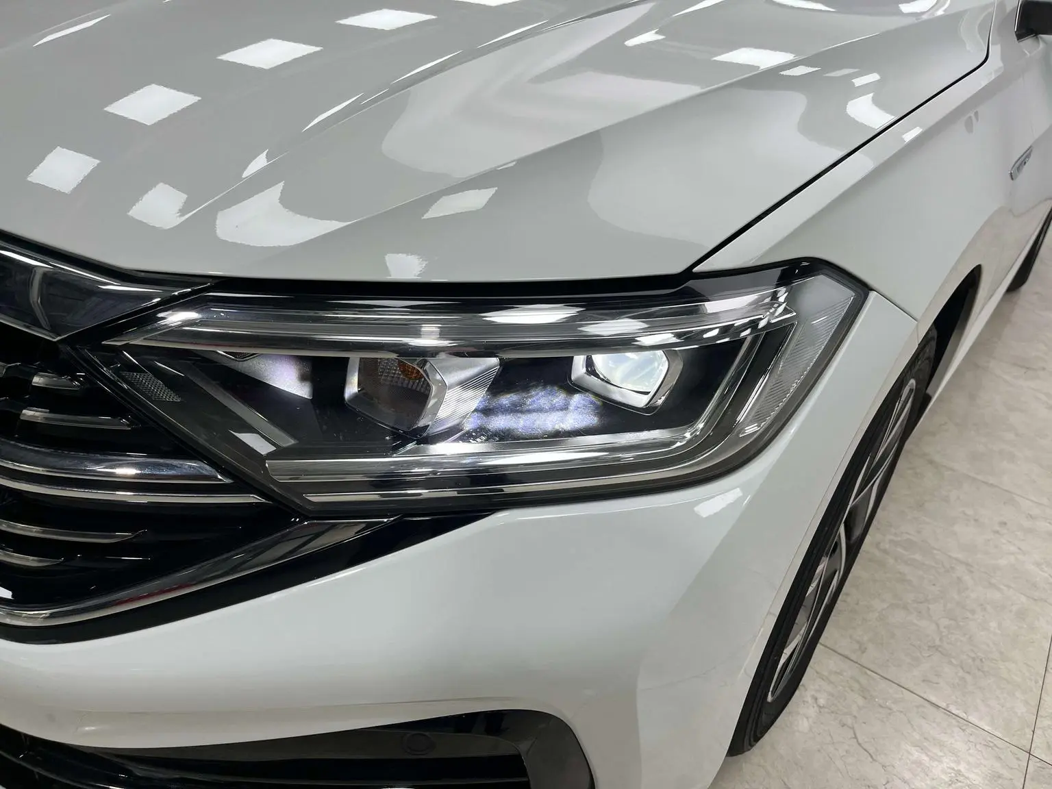 Volkswagen Sagitar 2023 200TSI DSG Beyond