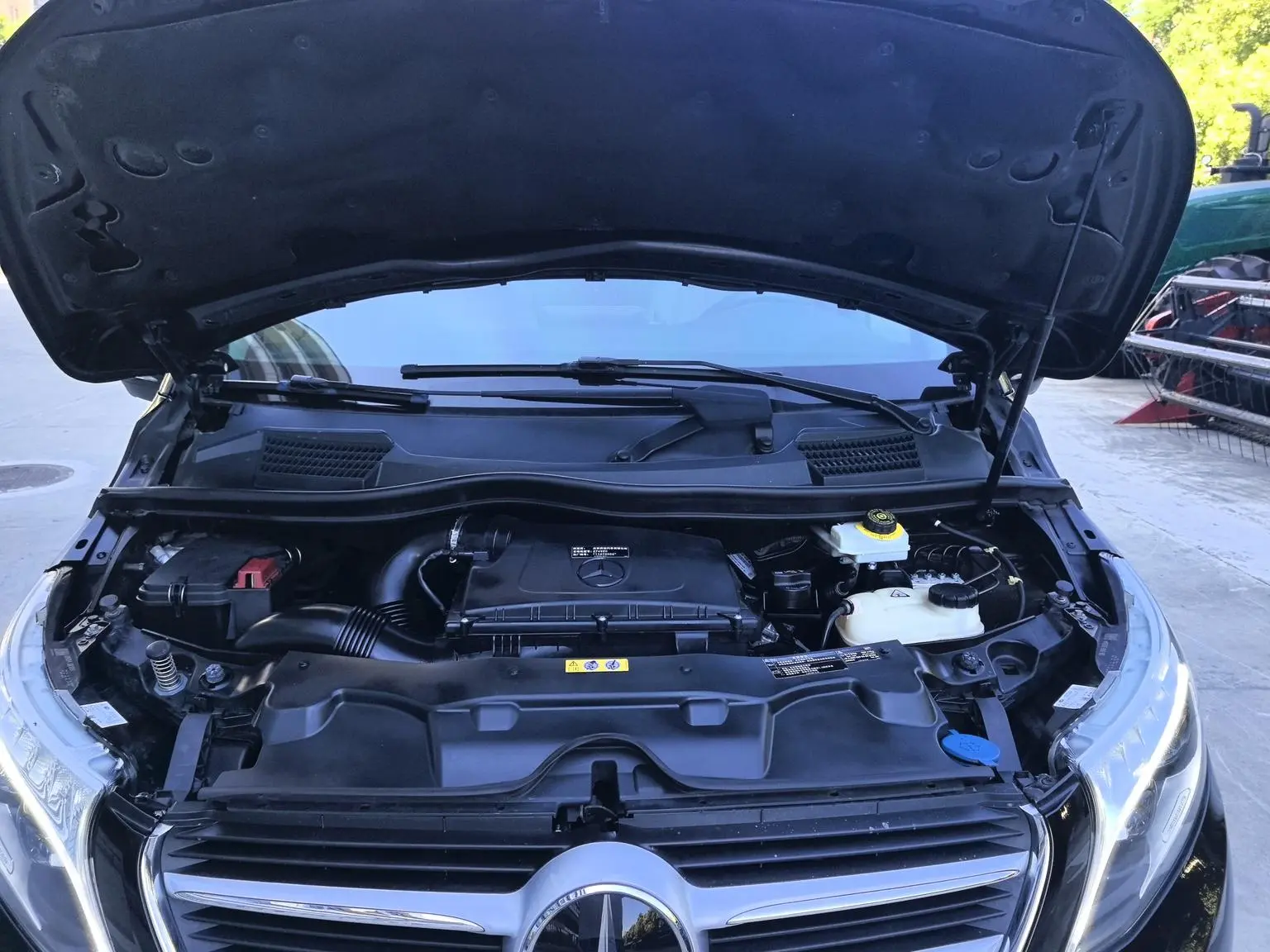Mercedes-Benz V Class 2018 V 260 L Premium China VI