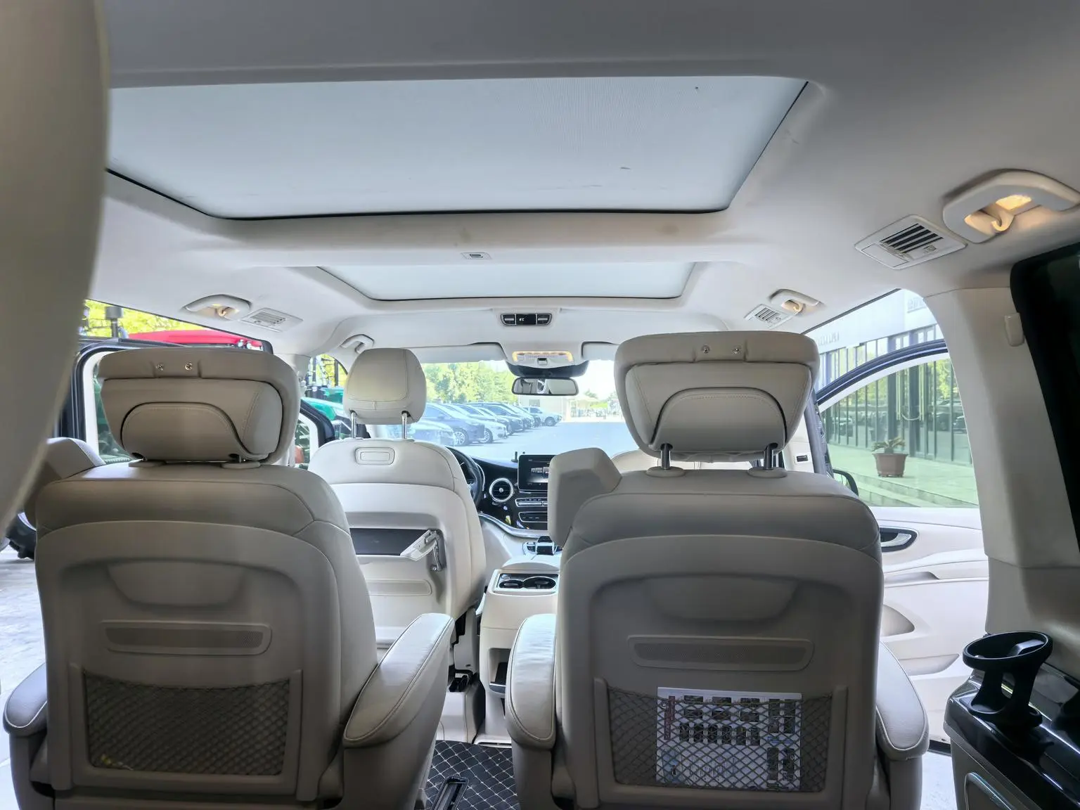 Mercedes-Benz V Class 2018 V 260 L Premium China VI