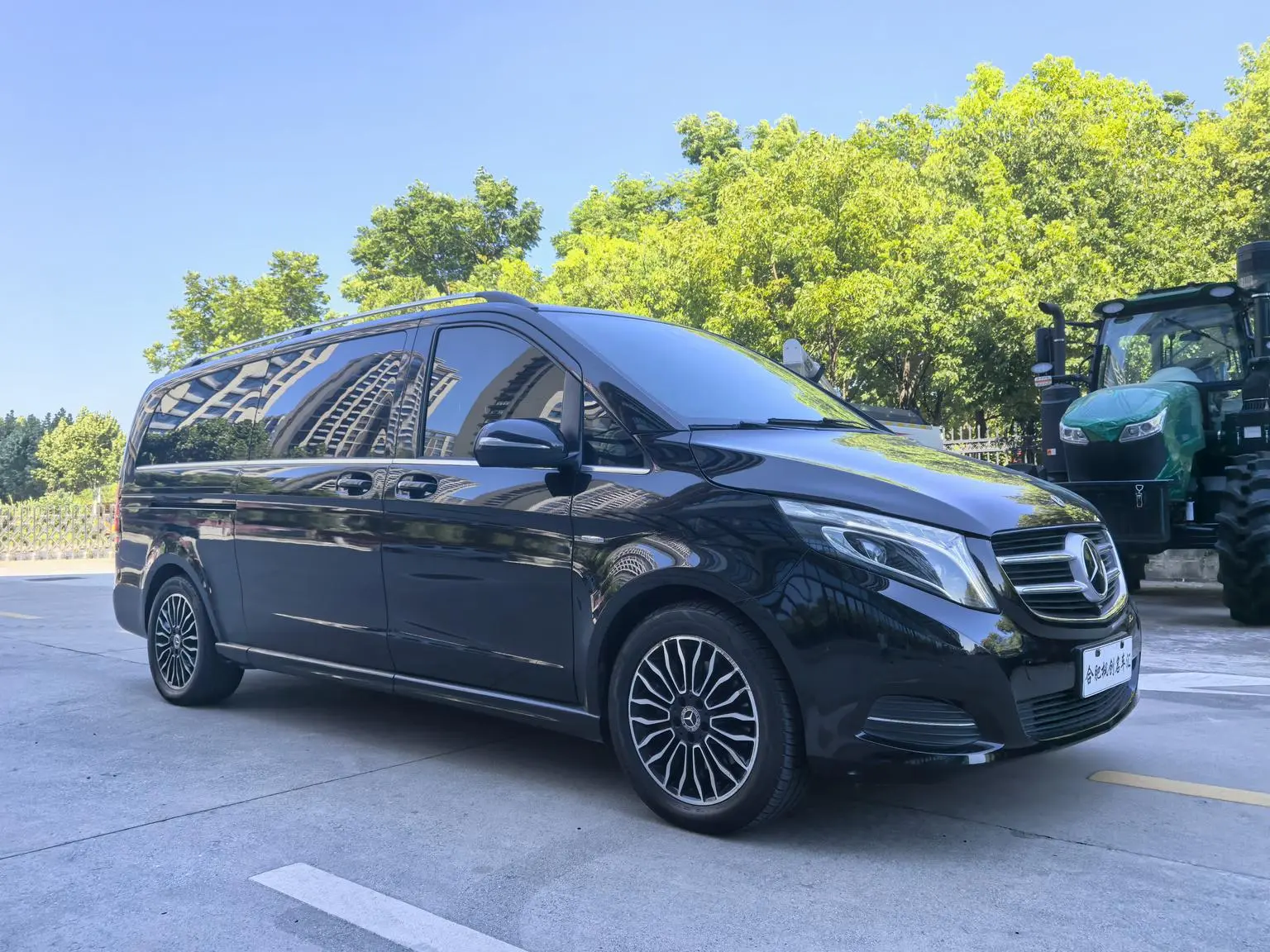 Mercedes-Benz V Class 2018 V 260 L Premium China VI
