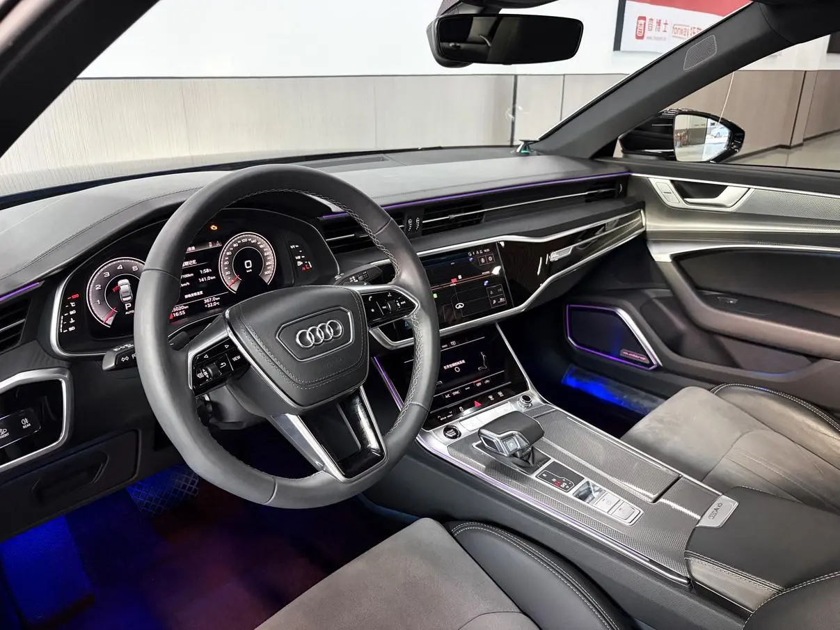 Audi A6L 2023 45 TFSI Select Dynamic