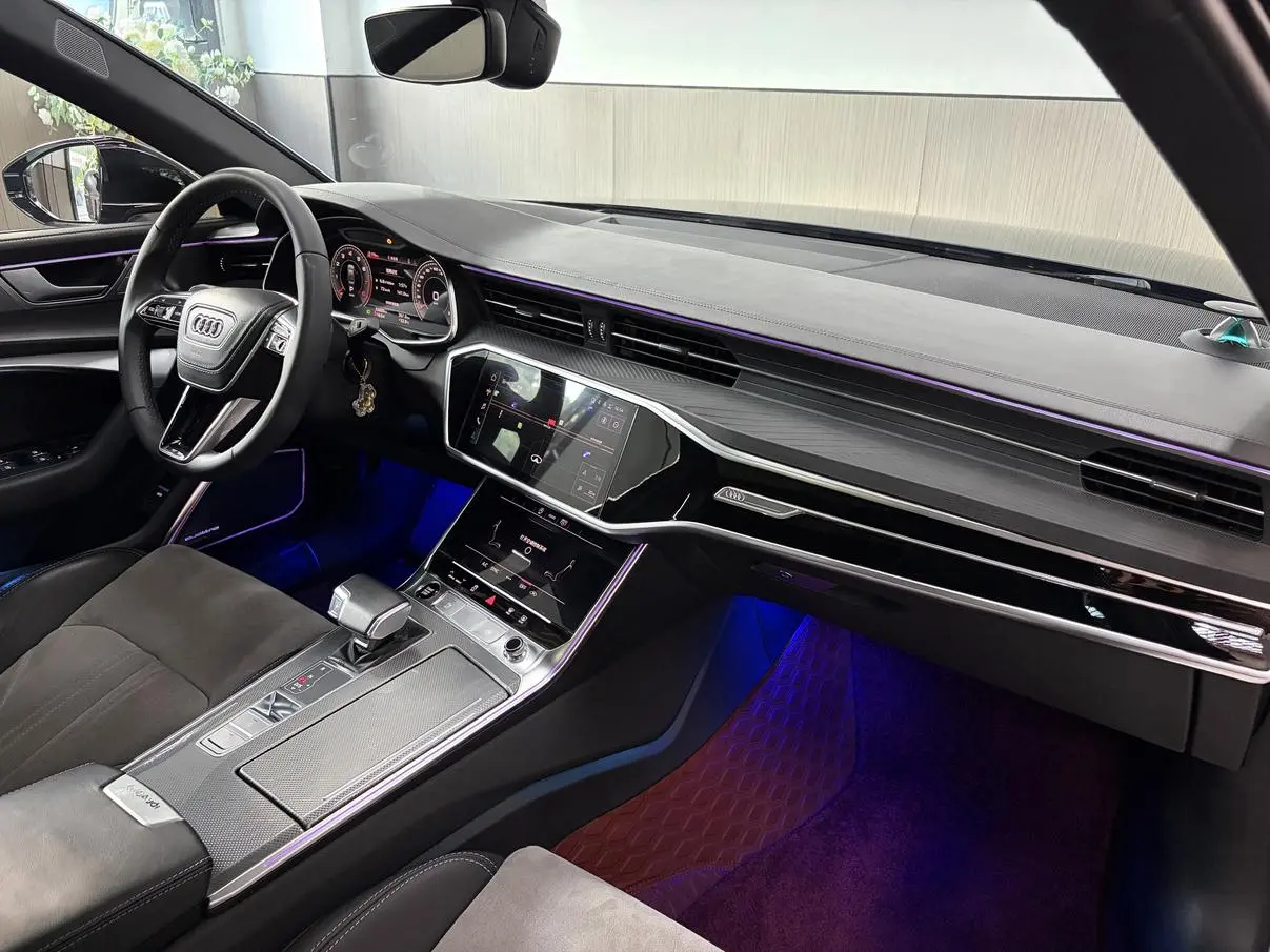 Audi A6L 2023 45 TFSI Select Dynamic