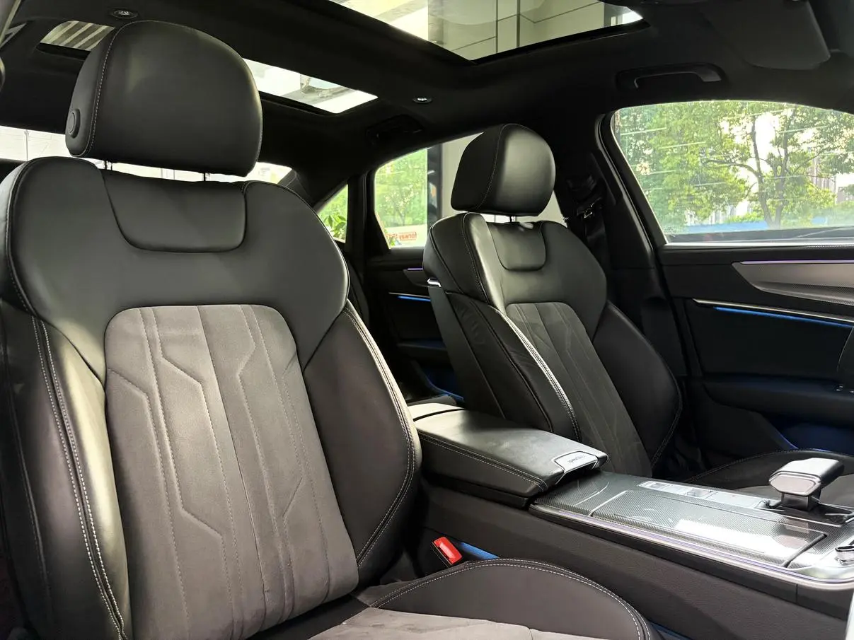 Audi A6L 2023 45 TFSI Select Dynamic