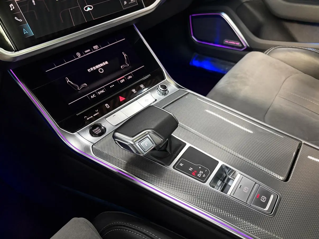 Audi A6L 2023 45 TFSI Select Dynamic