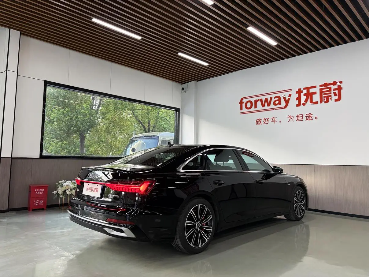 Audi A6L 2023 45 TFSI Select Dynamic
