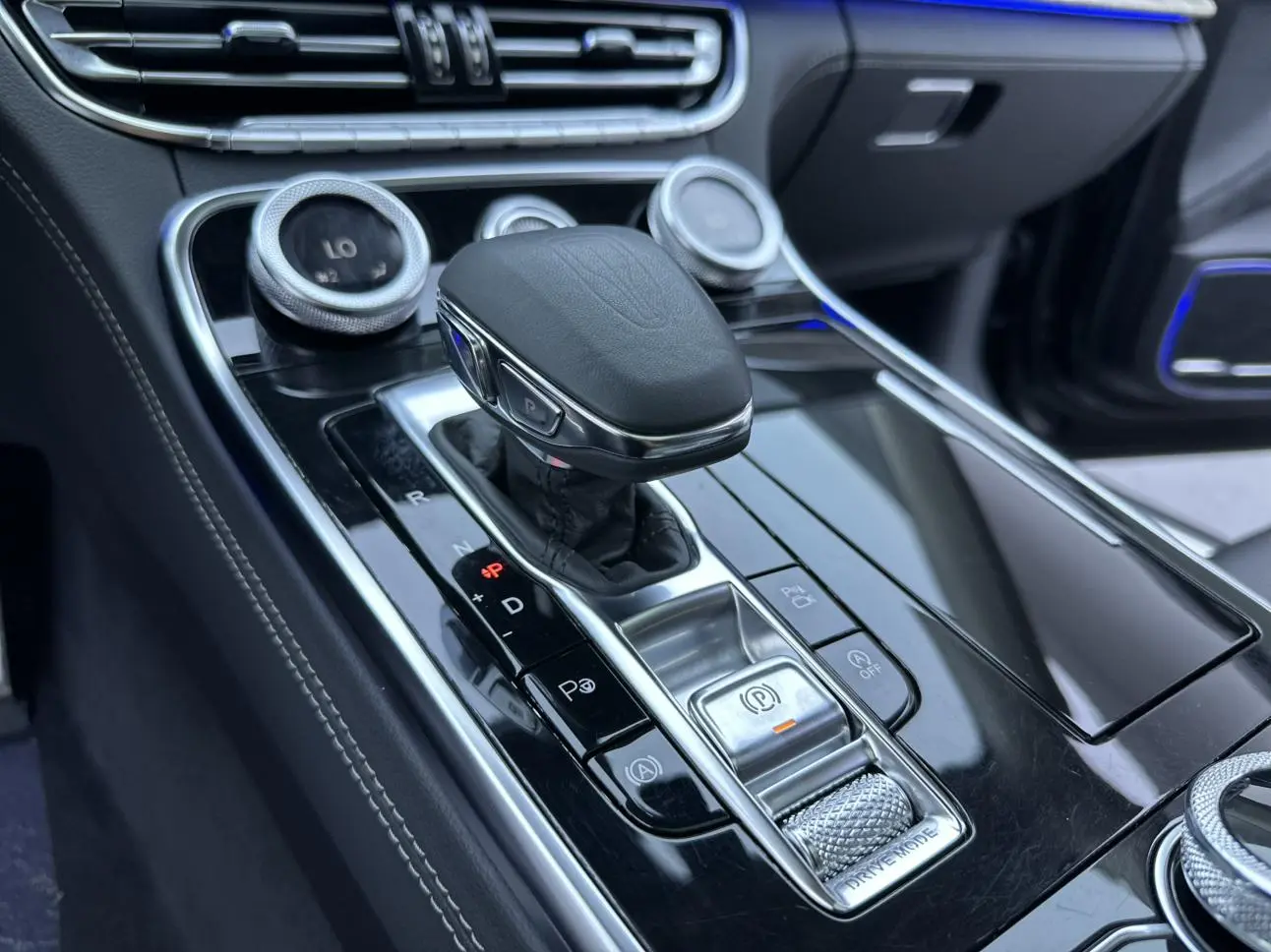 Hongqi H9 2020 3.0T Smart Connected Qichang