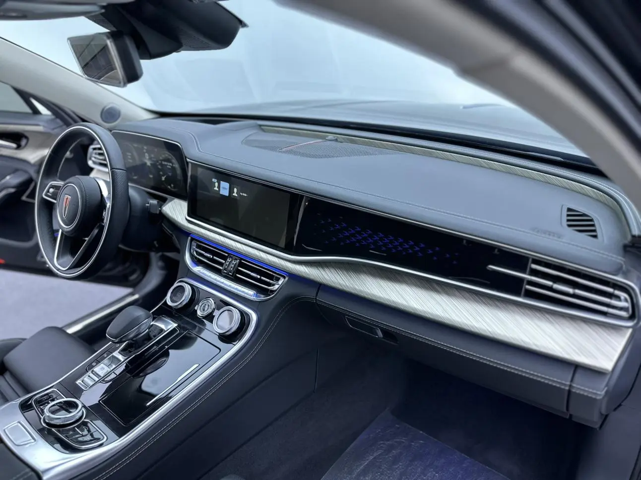 Hongqi H9 2020 3.0T Smart Connected Qichang