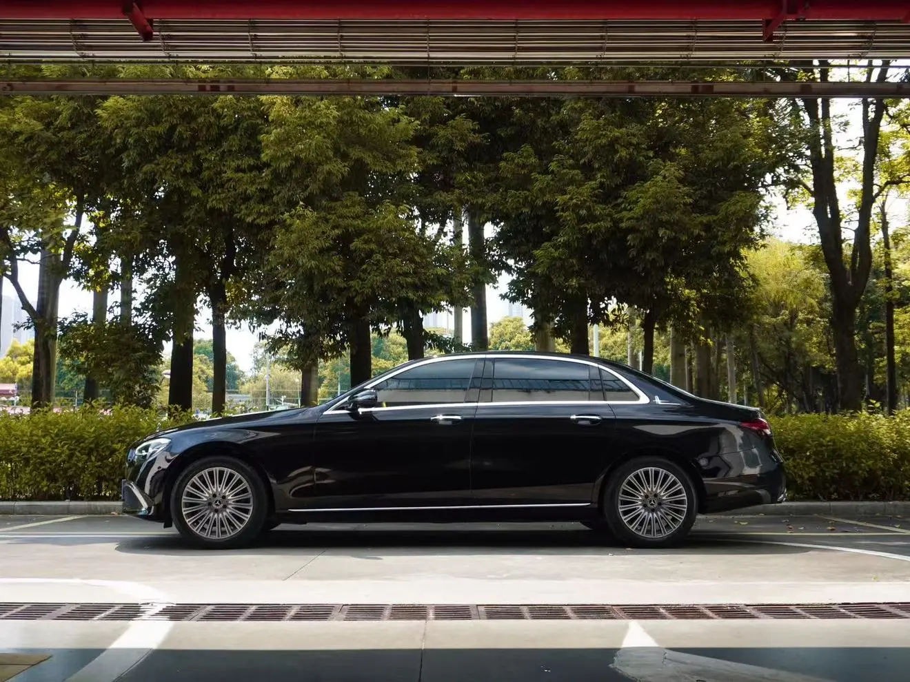 Mercedes-Benz E Class 2021 E 300 L Luxury Sedan