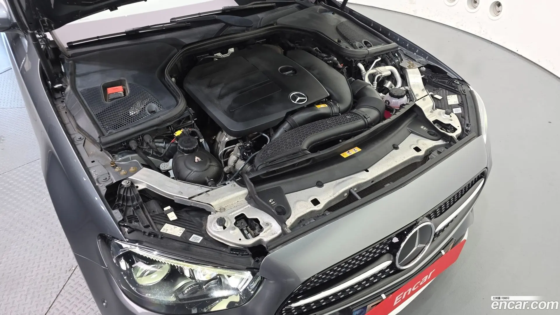 Mercedes-Benz E-Class E350 4MATIC AMG Line