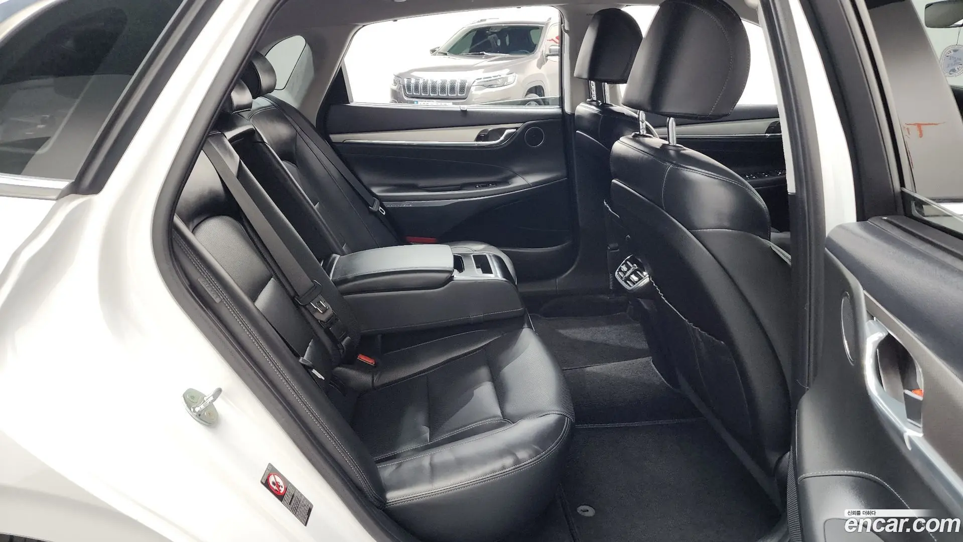 Hyundai Grandeur Exclusive