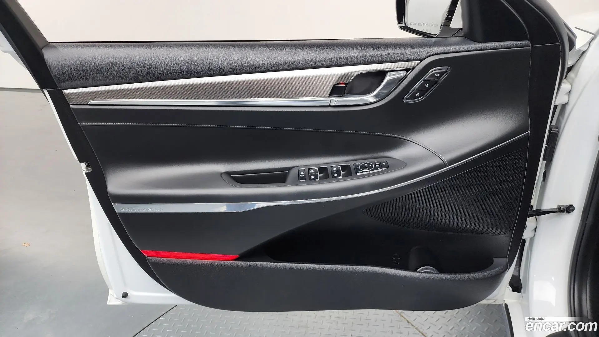 Hyundai Grandeur Exclusive