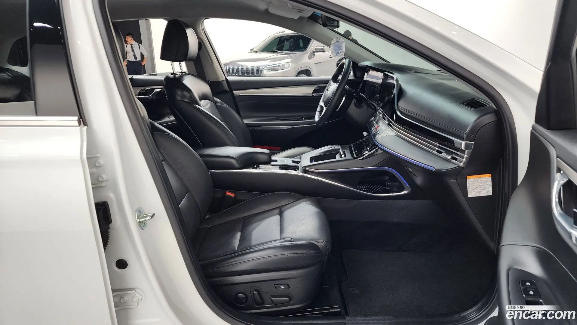 Hyundai Grandeur Exclusive